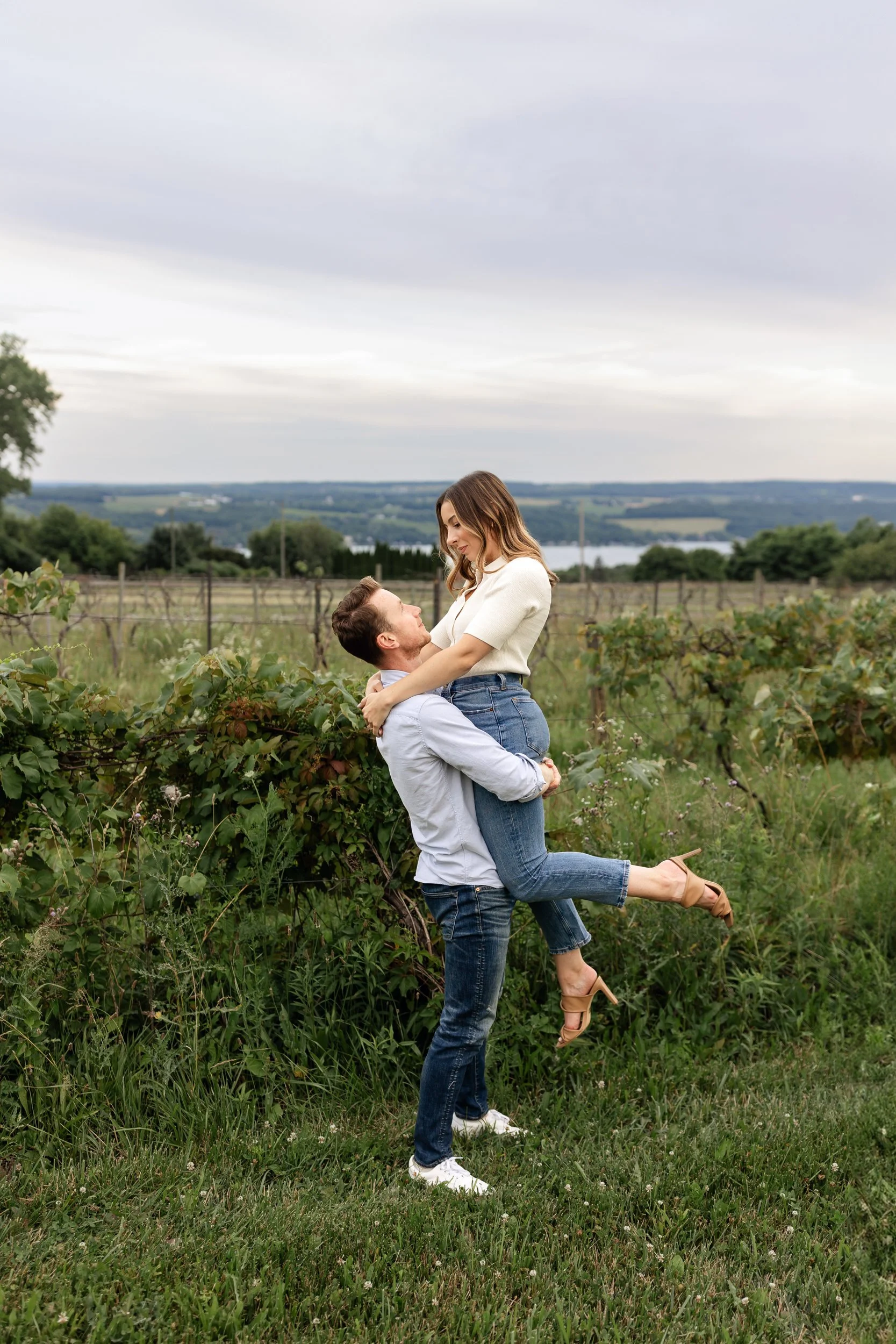 rochester-ny-engagement-photographer-couples-12.jpg