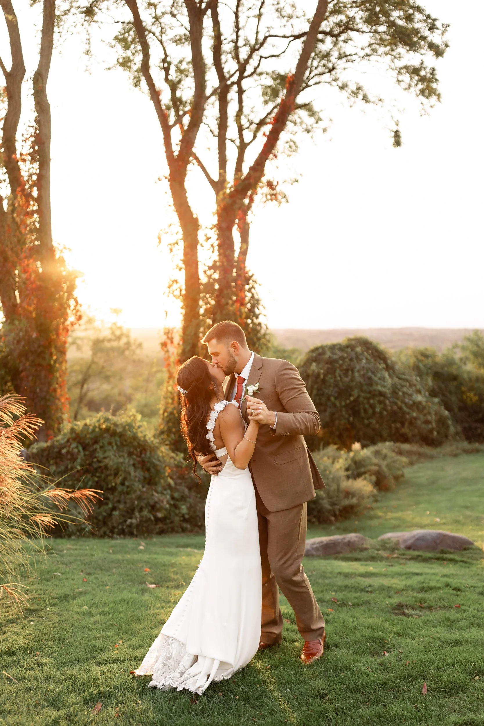 rochester-ny-wedding-photographer-woodcliff-hotel-wedding-59.jpg