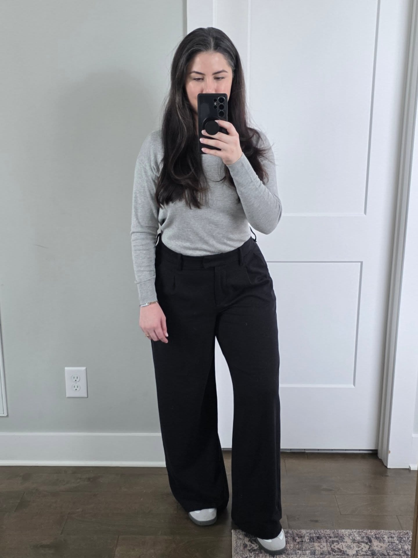 been loving my fits + appreciating my natural beauty lately 🩷✨️

#ochairstylist #amazoninfluencer  #outfitoftheday #ootd #costamesa