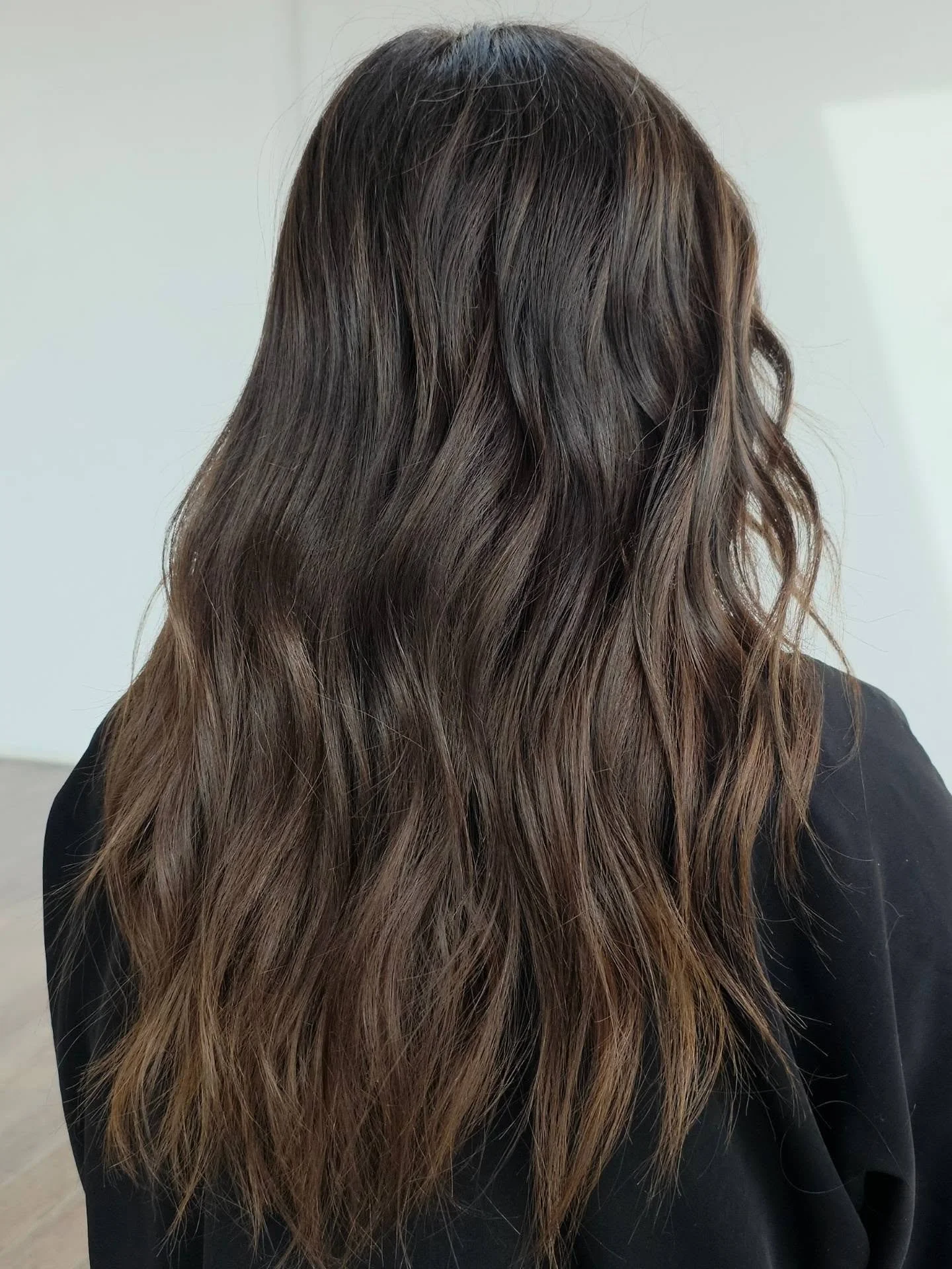 Transformations don't always mean going brighter... it could mean coming back to color that feels like YOU again

Something that brings out your eyecolor and radiant smile

That doesn't automatically mean brighter for everyone

That's why I love cust