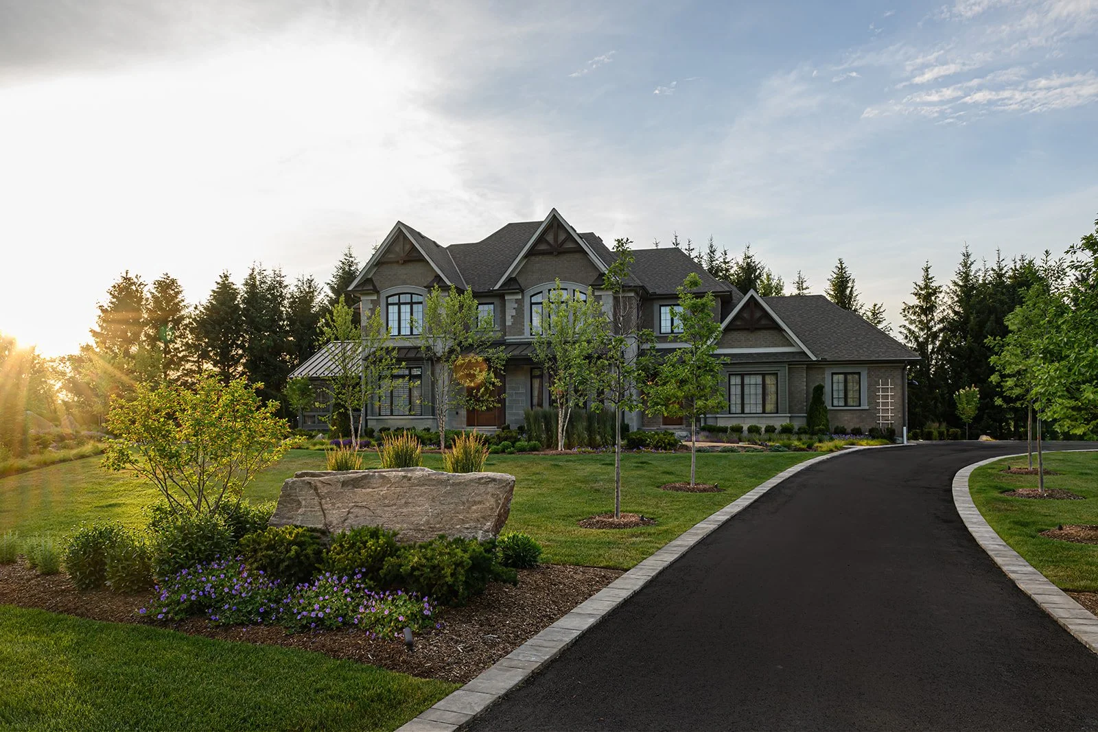 HBee Architecture  Newton Reed Twilight-48.jpg