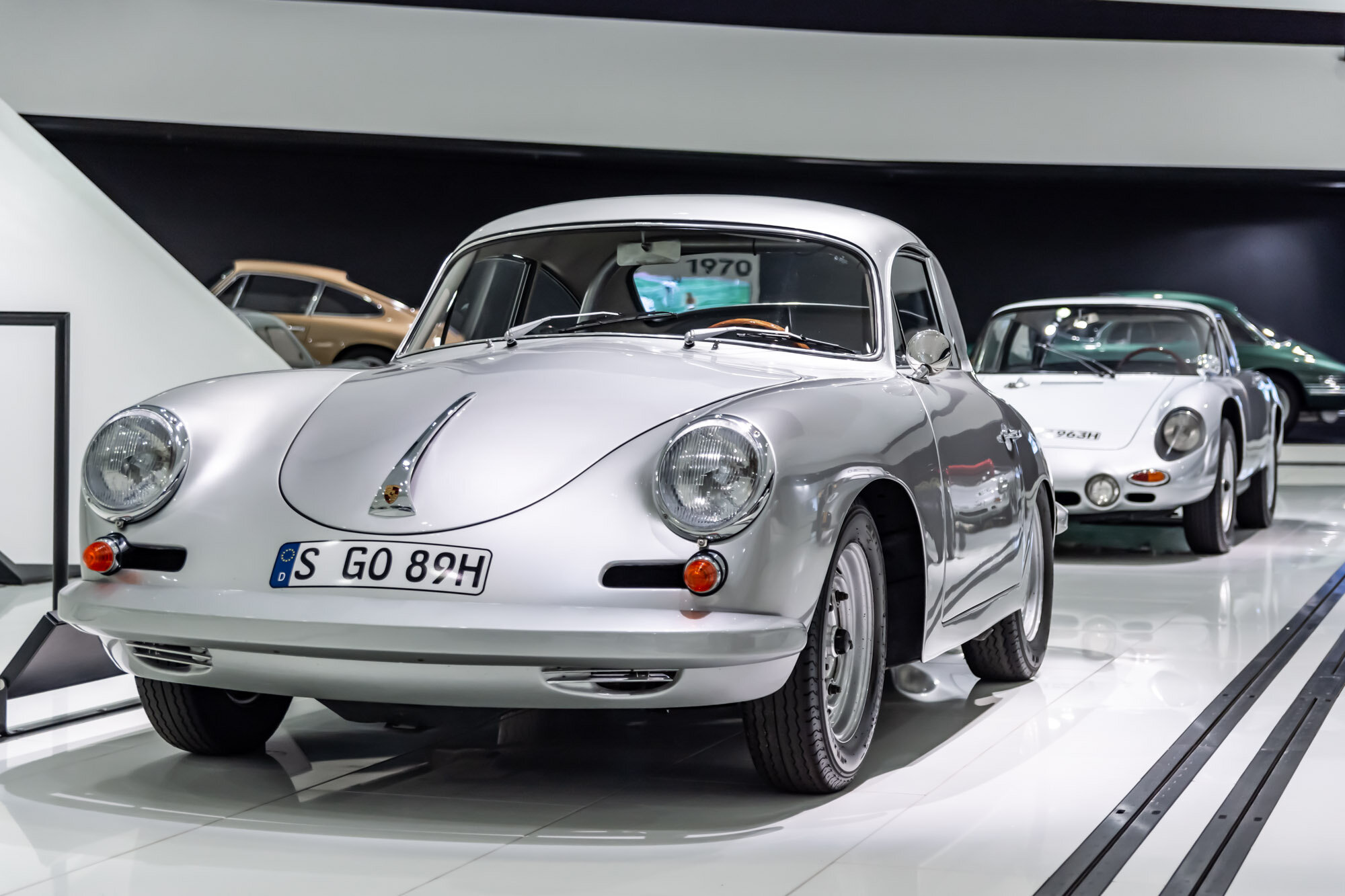 Porsche Museum Stuttgart (317).jpg