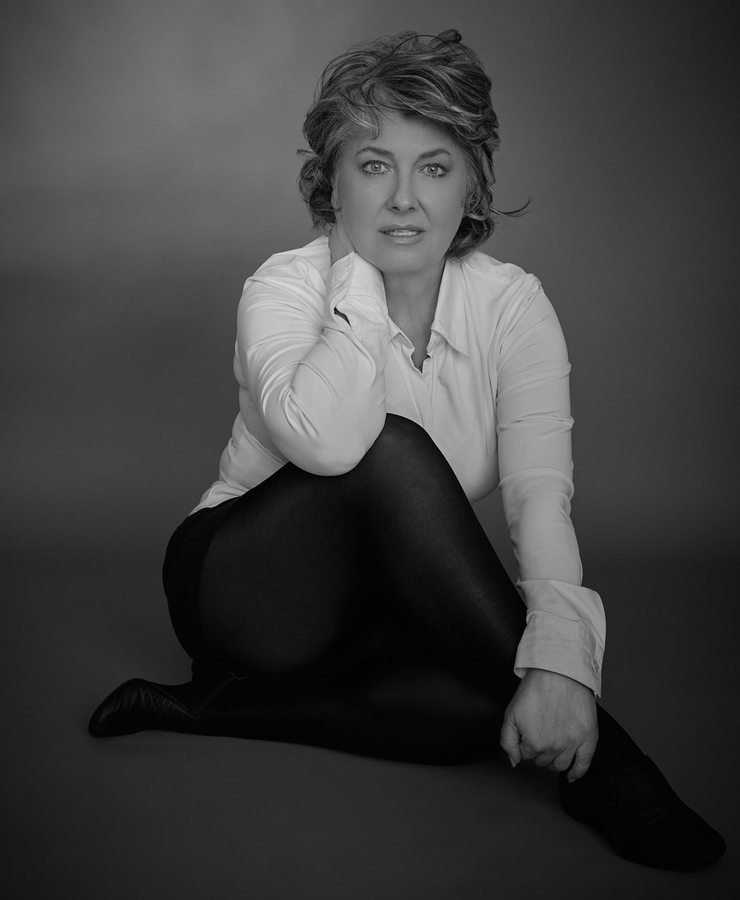 Lights, Camera, Lori! ✨

Ladies and gentlemen, meet the force of nature that is Lori Crever! 

We recently had the privilege of capturing Lori in a personal branding session that was every bit as dynamic and multi-faceted as she is. Lori is not only 