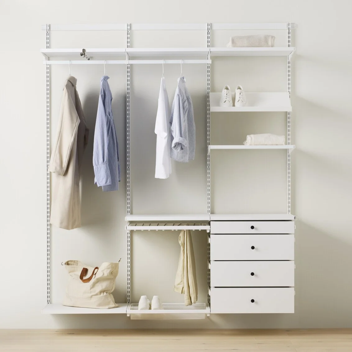 D4 | РЕШЕНИЕ ЗА ГАРДЕРОБ
1855 x 575 x 2172 H мм | €2024.30