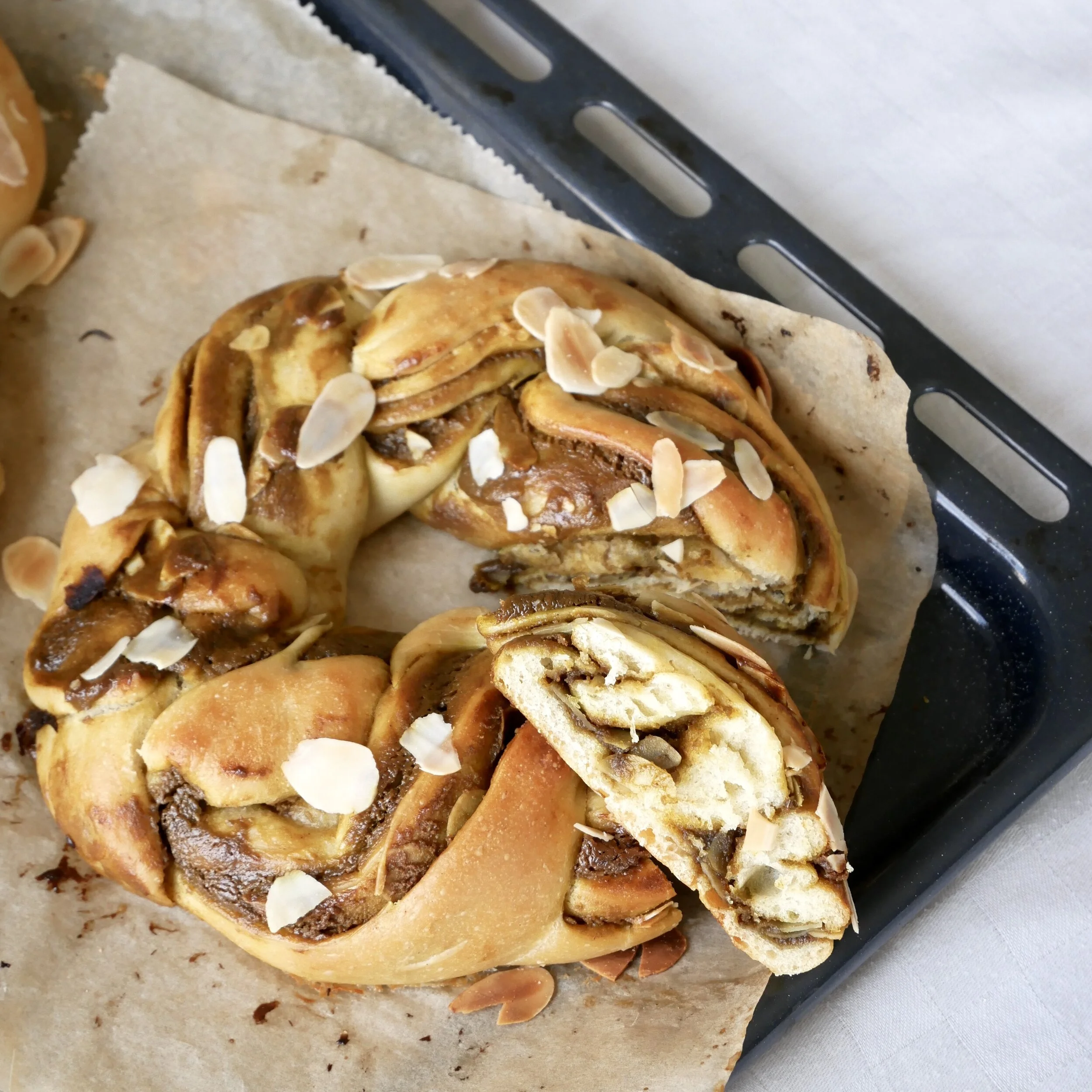 Vegan Pistachio Yeast Wreath with Almonds and Maple Syrup