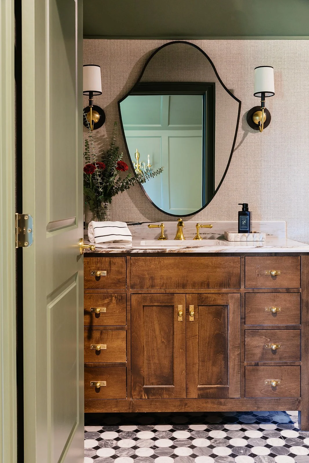 callen_old world-3905.jpg