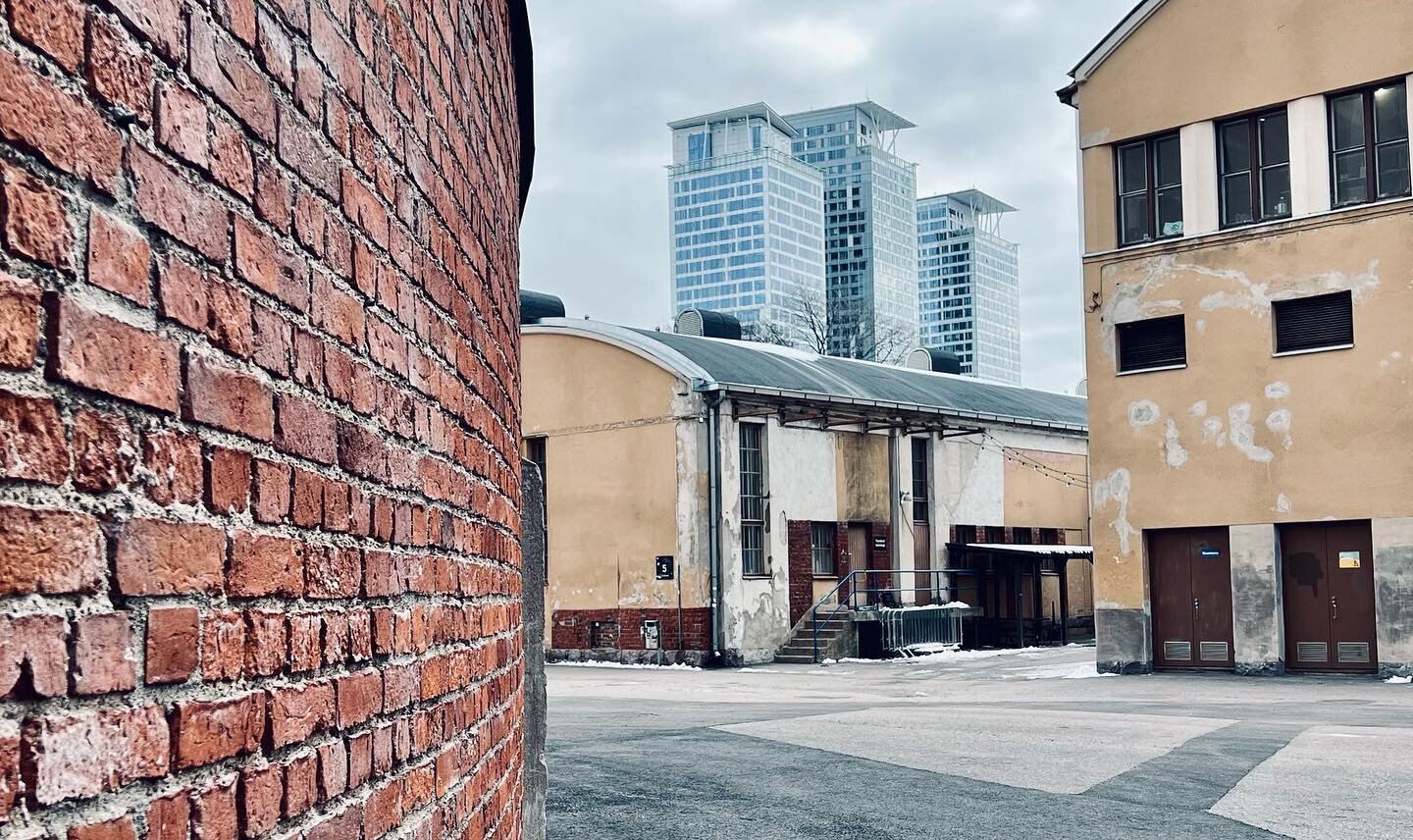 Helsinki ❤️ #locationscouting #visithelsinki #filmlocation #architecture #arkkitehtuuri #helsinkilove #helsinki #scout #filmcrew