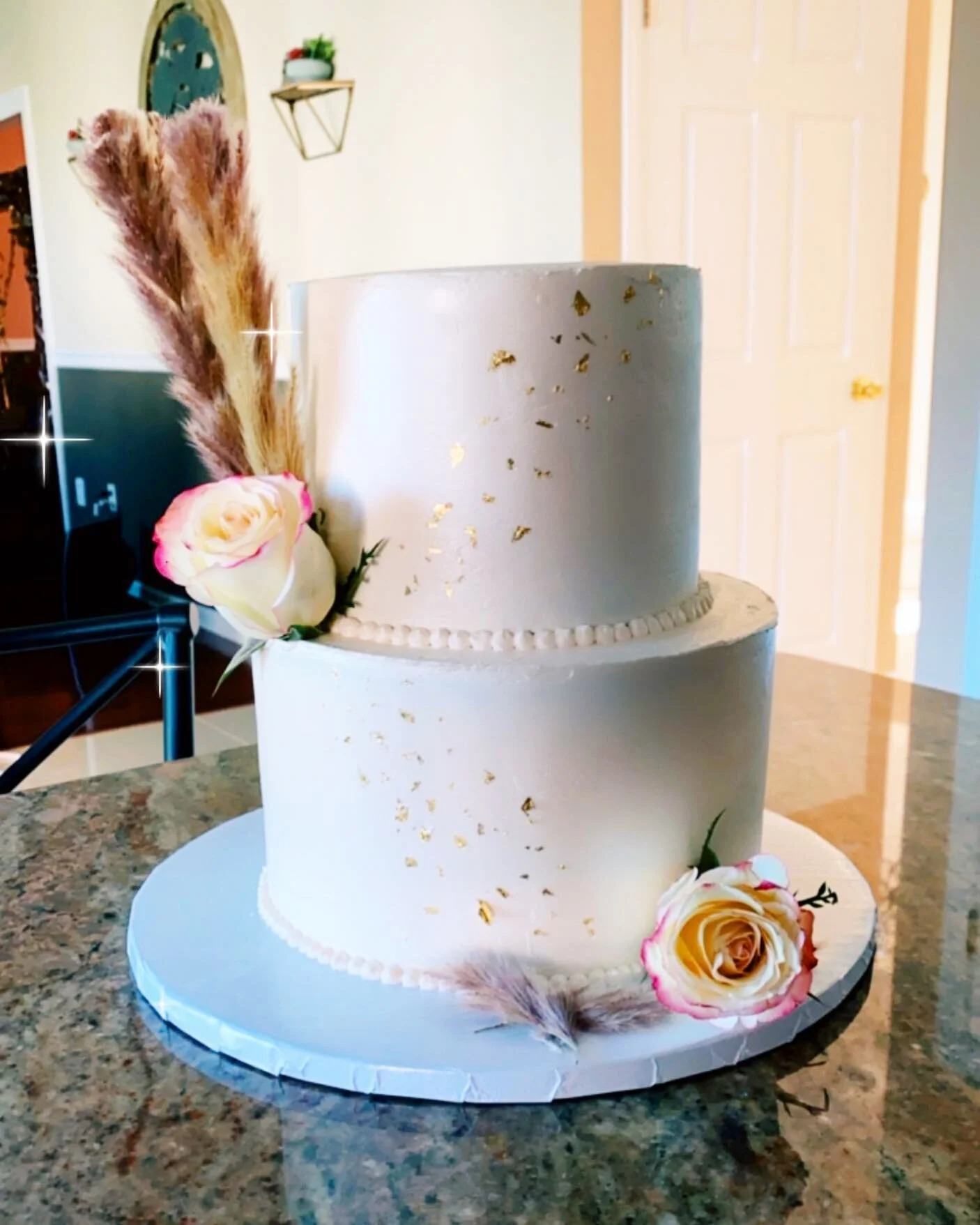 Another Pretty Pink Cake! 💖
~
~
~
#heerforsweets #cake #bridalshower #pink #gold #shimmer #feather #pampasgrass #flowers #roses #redvelvet #creamcheesefrosting #buttercream #goldleaf #piping #dessert #sweets #pastrychef