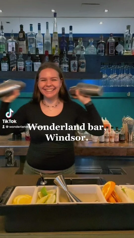 Wonderland Bar