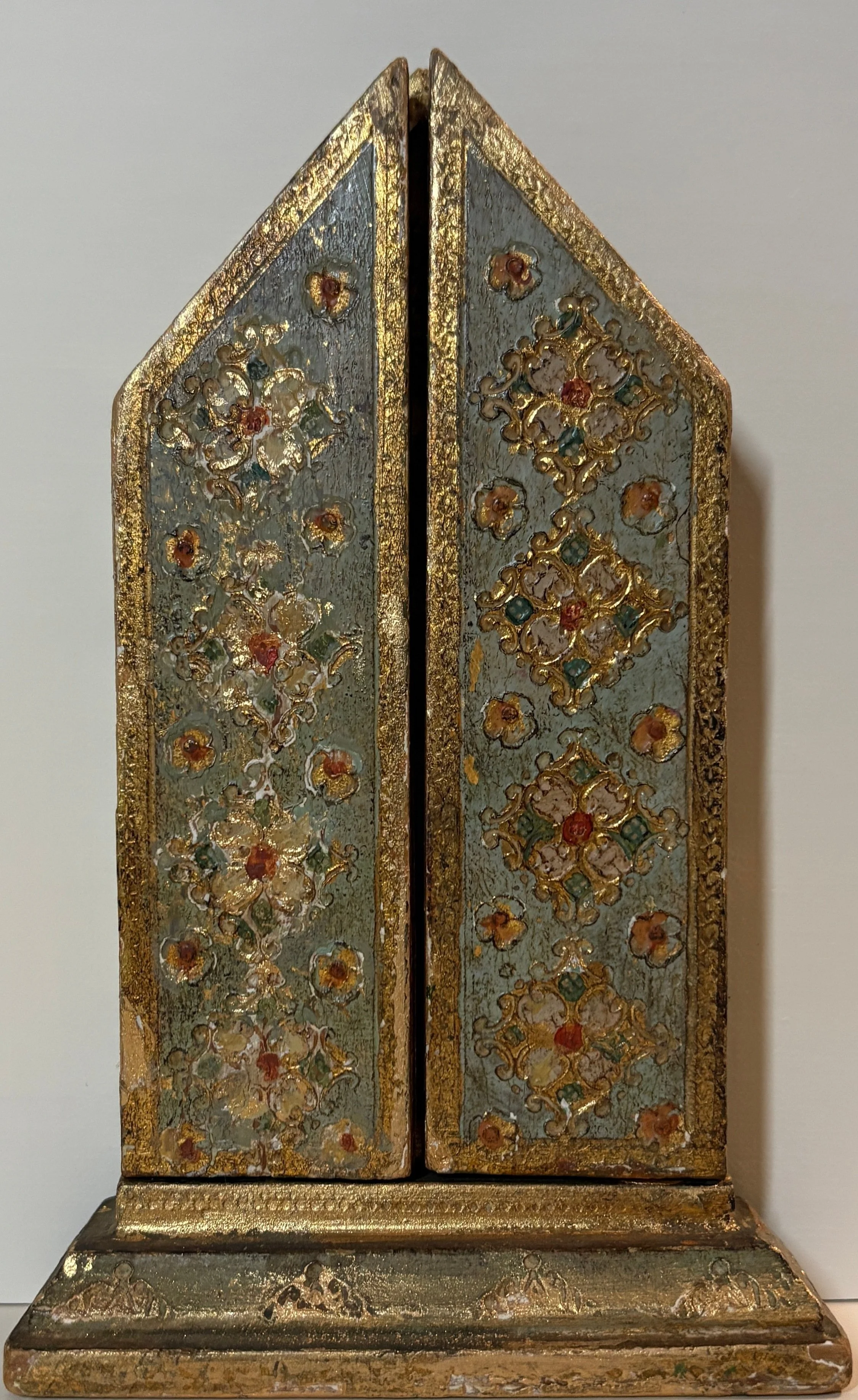 sheep in the meadow N 45 closed.jpg