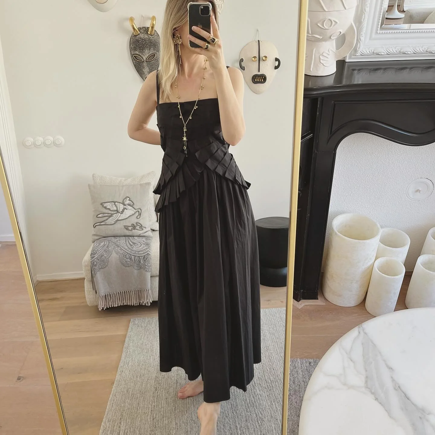 Dreamy

#dreamy #dress #ullajohnson #newcollection
