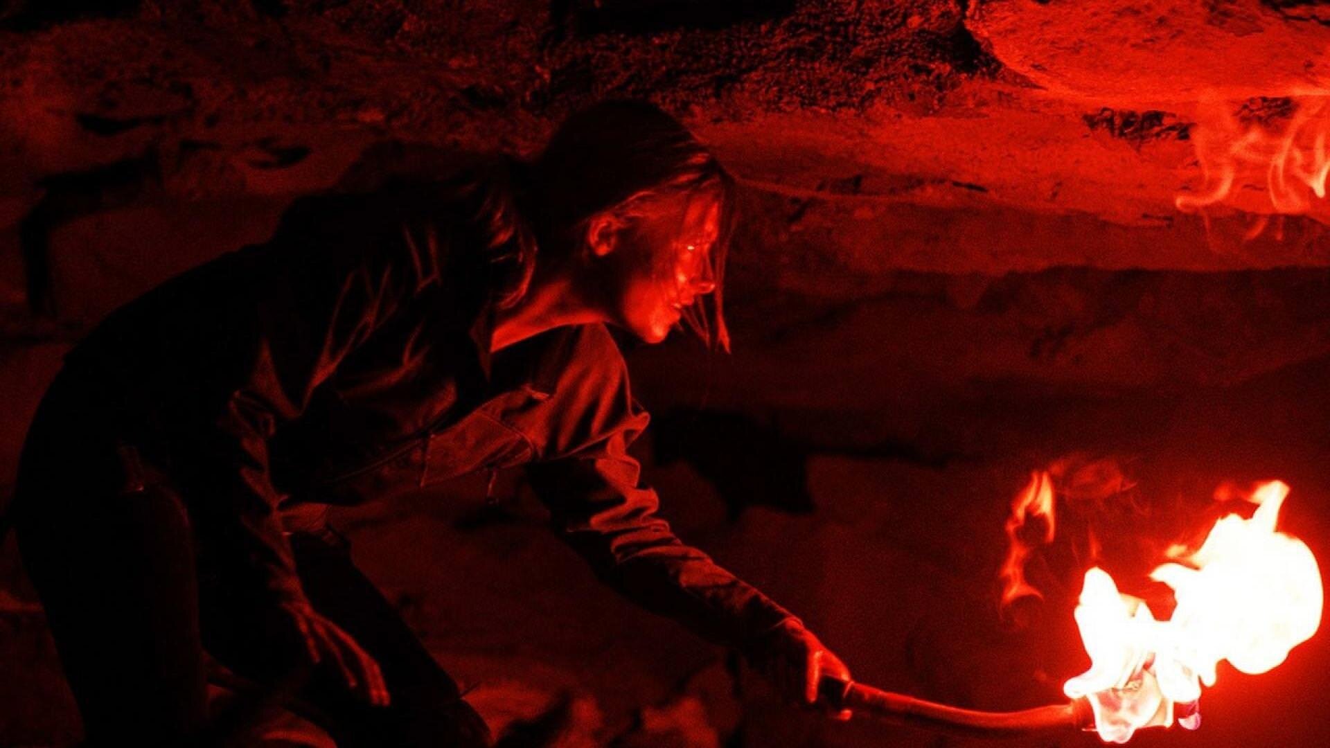 [Film Review] The Descent (2005) — Ghouls Magazine