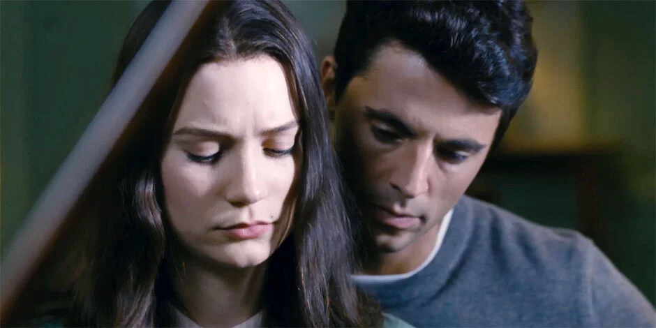 stoker-mia-wasikowska-matthew-goode.jpeg