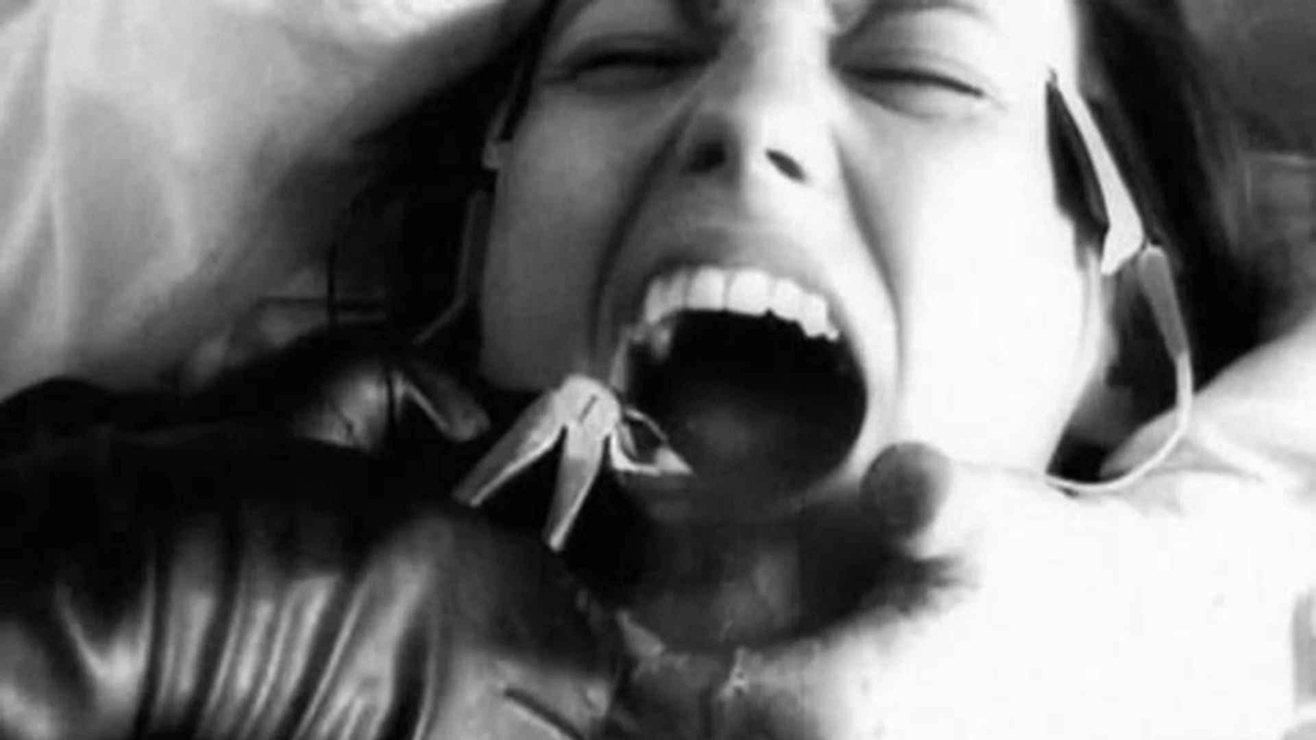 [Film Review] Philosophy of a Knife (2008)