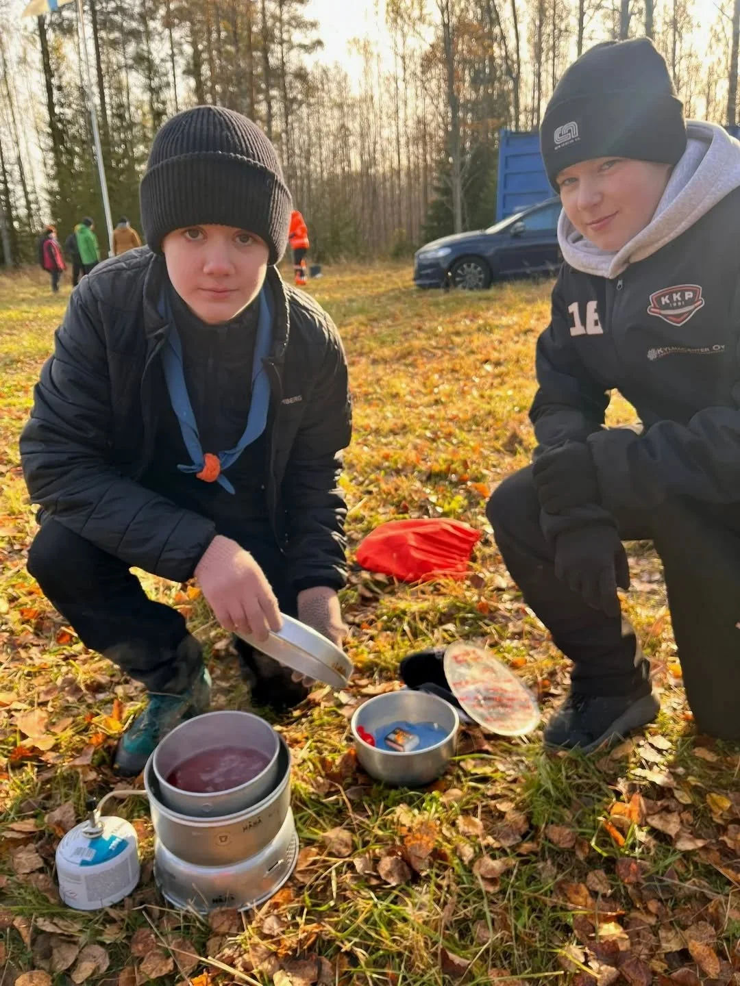 Partiolippukunta H&auml;meenkyr&ouml;n H&auml;ll&auml;py&ouml;r&auml;t oli mukana Pirkanmaan Osuuskaupan Kannustajat-&auml;&auml;nestyksess&auml;. Saimme &auml;&auml;nestyksess&auml; huimat 367 &auml;&auml;nt&auml; ja tukea 1500 euroa. Tukisumman k&a
