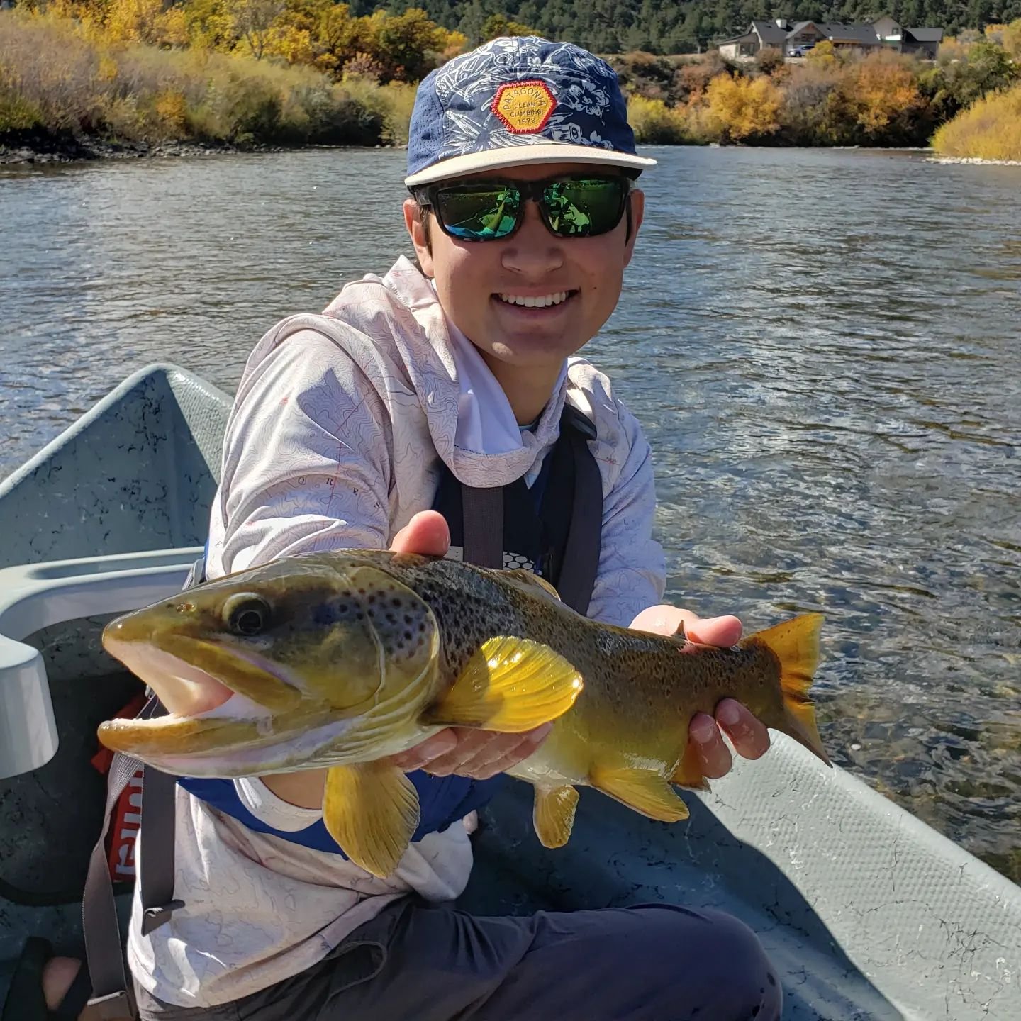 With fewer boats on the water, lots of bugs, and the beautiful fall colors in full swing, October is easily one of the best months to be a fly-fisherman in Colorado! 

www.stoneflyangler.com
.
.
.
.
.
.
.
.
.
.
.
.
.
#clackacraft #stoneflyangler #fly