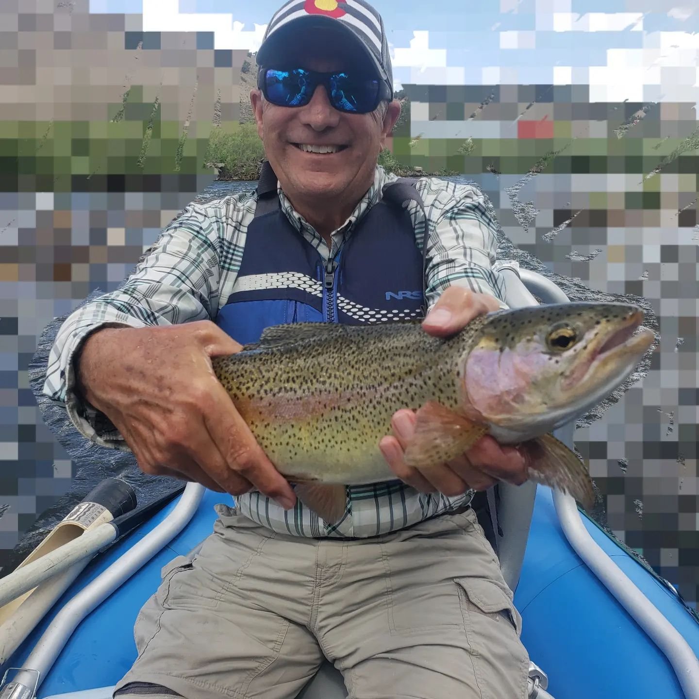 Early bird gets the worm!! We have been loving the early morning action the last couple of weeks... 

www.stoneflyangler.com 
.
.
.
.
.
.
.
.
.
.
.
.
.
.
.
#stoneflyangler #flyfishing #catchandrelease #keepumwet #browntrout #rainbowtrout #itsallhomew