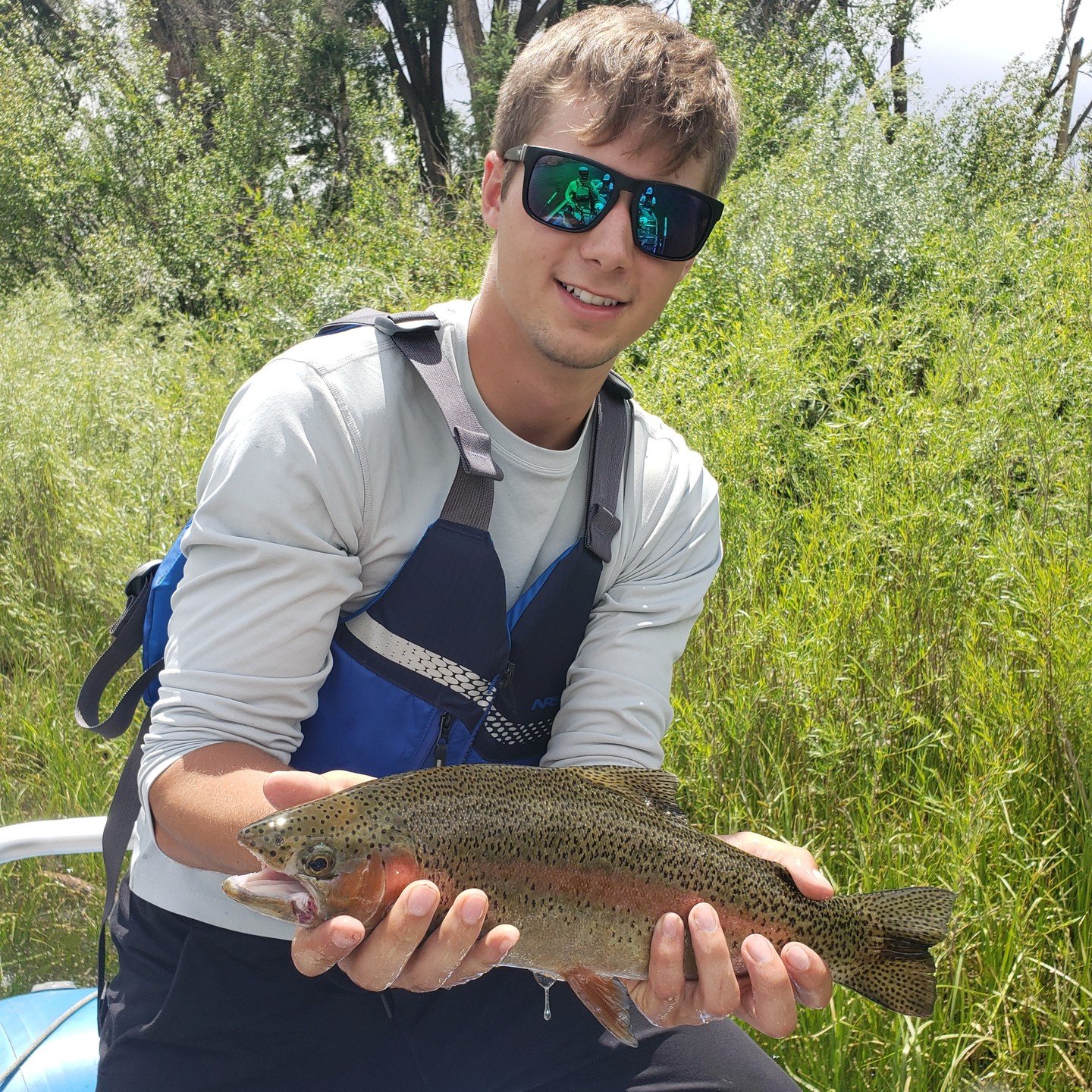 Fishing is heating up!! This is one of our favorite times of year to be on the water... Call to book your trip today!!! 

(970)-485-2093

www.stoneflyangler.com
.
.
.
.
.
.
.
.
.
.
.
.

#flyfishing #flyfishingcolorado #guidetrip #gobreck #getoutside 