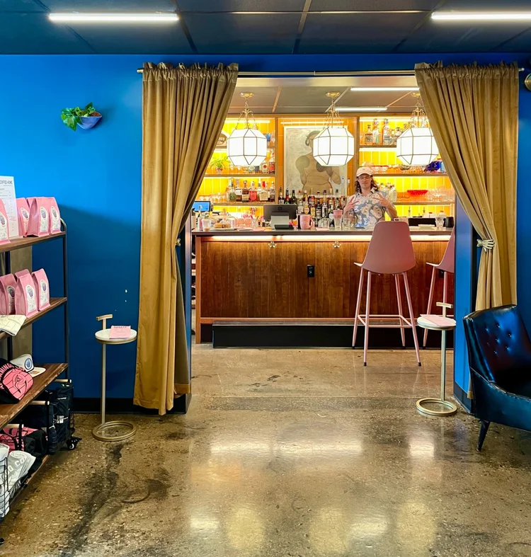 Royal Flamingo Coffee Columbus Coffee Roaster Boutique Coffee royal-flamingo-coffee-columbus-coffee-roaster-boutique-coffee