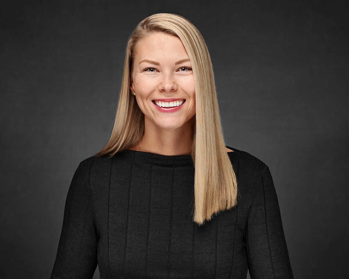 What to Wear for Headshots: Top 5 Wardrobe Mistakes