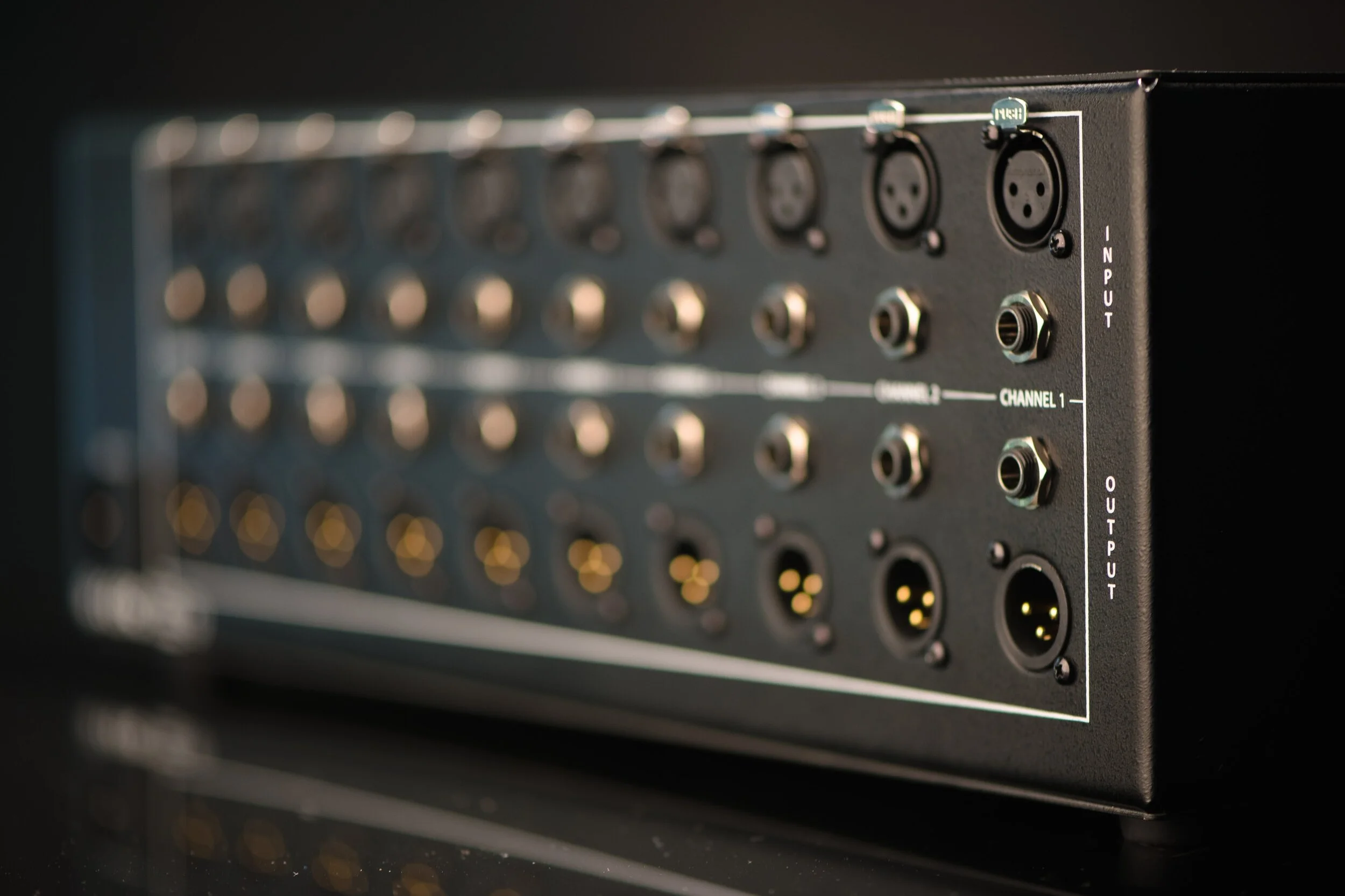 R10 Ten-Space 500 Series Rack — Rupert Neve Designs