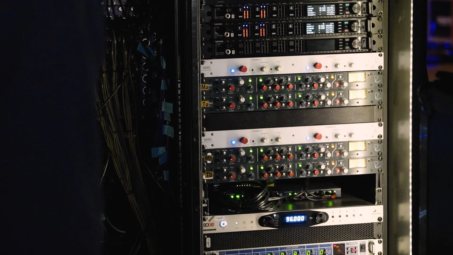 RNLIVE - Background Loop 2026.00_00_30_06.Still001.jpg