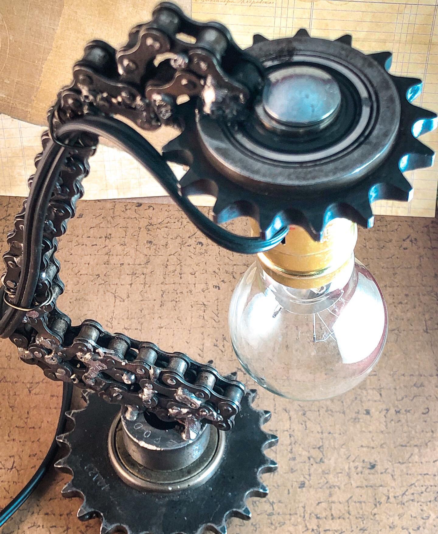 Chain and Gear Desk Lamp

Fabricated by @camiloespindolac 

Currently for sale for $100 plus shipping.  DM us for information.

⚙️💡⚙️💡⚙️💡⚙️💡⚙️

#steampunk #steampunkart #steampunklighting #lightingdesign #forsale #artistsoninstagram #artforsale #