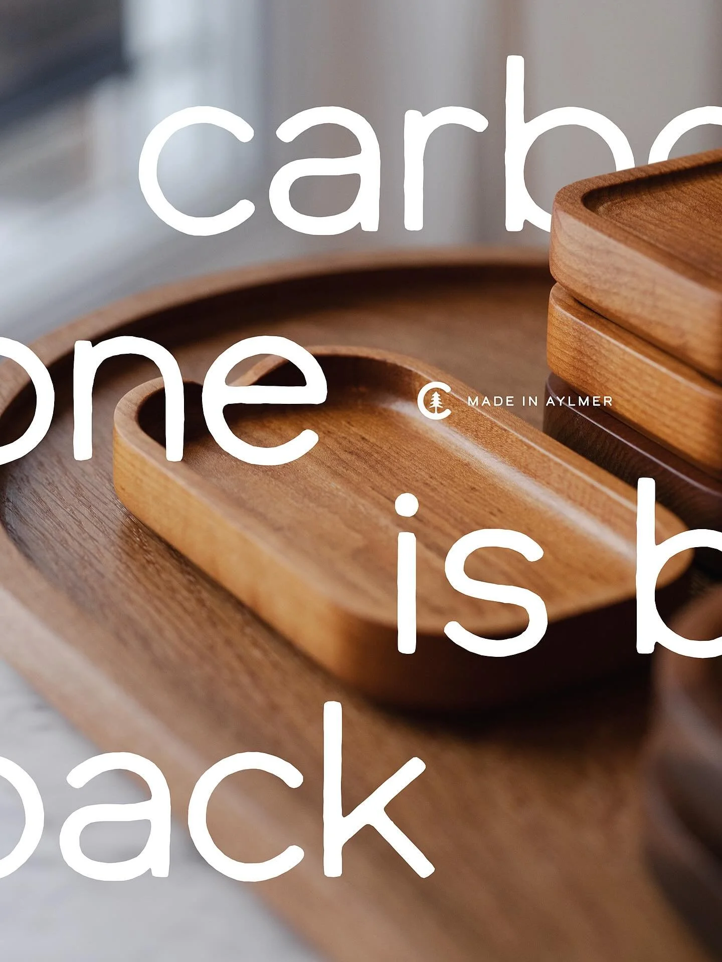 ✨ Carbone is back! ✨

On repart la machine! Je me relance dans Carbone &agrave; temps plein. 

D&eacute;j&agrave; plusieurs cr&eacute;ations dans l&rsquo;engrenage. &Eacute;crivez-moi si vous avez des projets sur mesure en t&ecirc;te, ou passez voir 