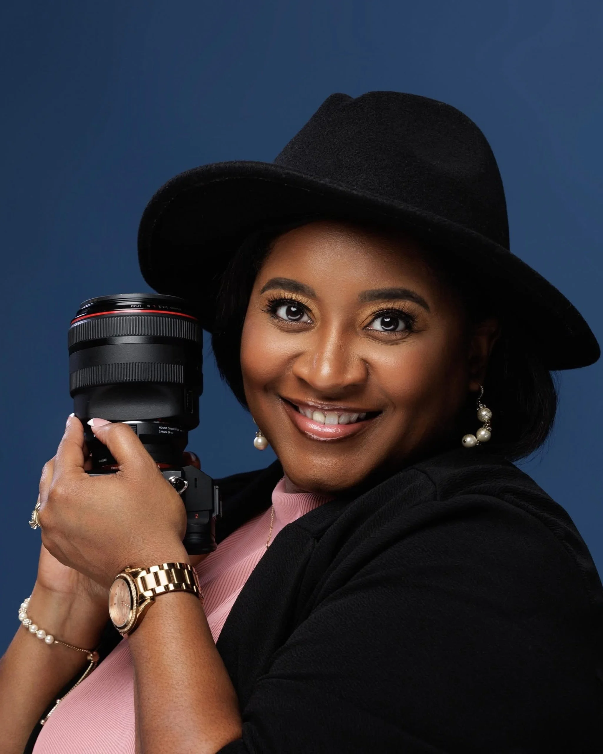 📸 YOUR BRAND IS MAKING AN IMPRESSION BEFORE YOU EVER SAY A WORD. WHAT IS IT SAYING? 👀

Your photos, your website, your social media presence. Every visual tells a story about your business. Are yours telling the RIGHT one?

Meet La&rsquo;Kendra Fra