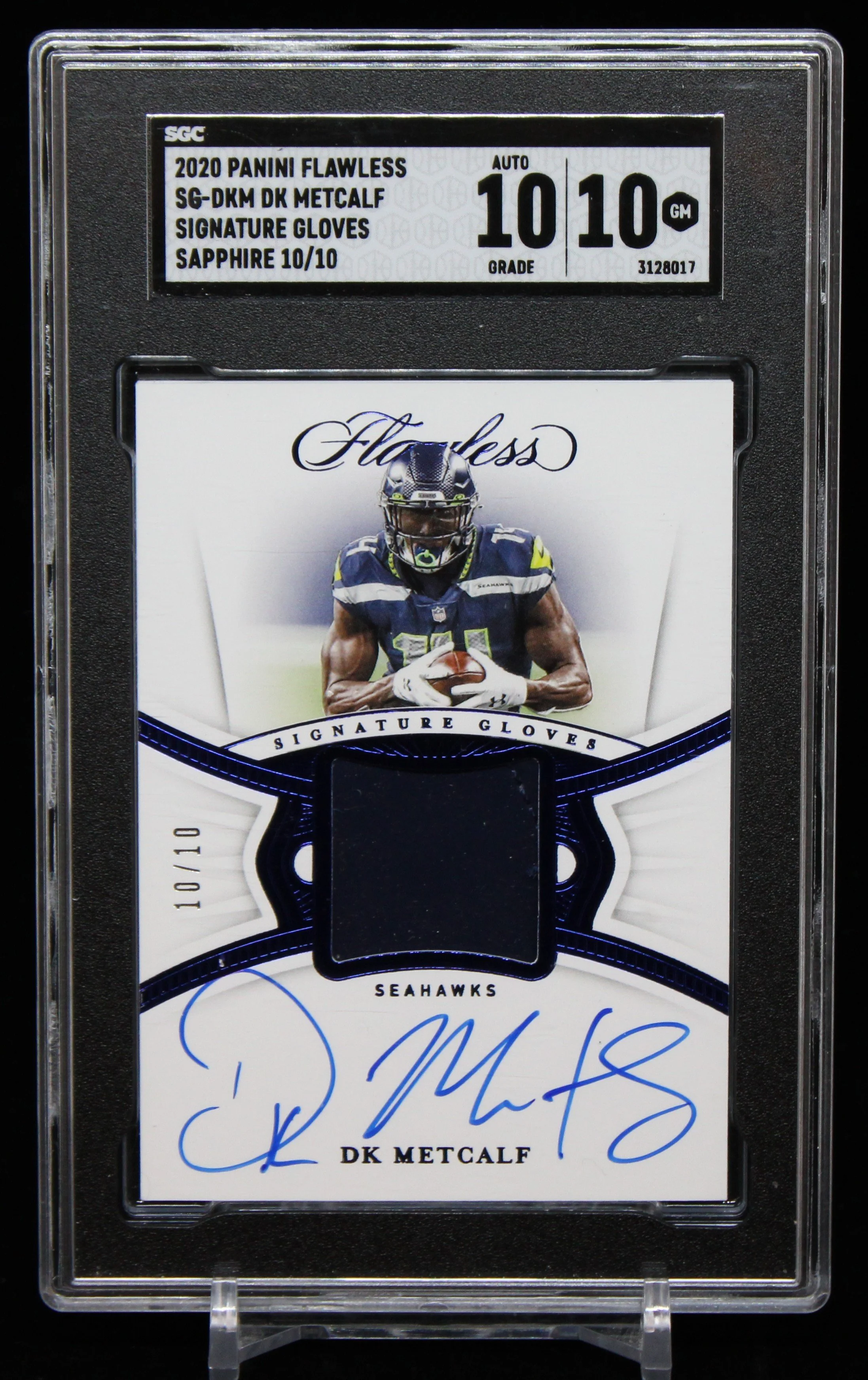 DK Metcalf Flawless 2020 Sig Glove Sapphire SGC 10-10 F.JPG