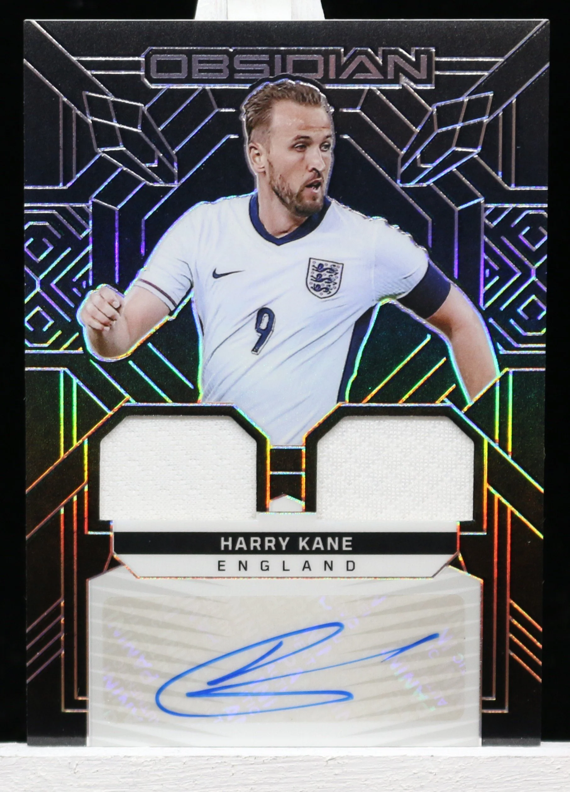 Harry Kane Obsidian 24-25 Dual Jersey Auto F.JPG