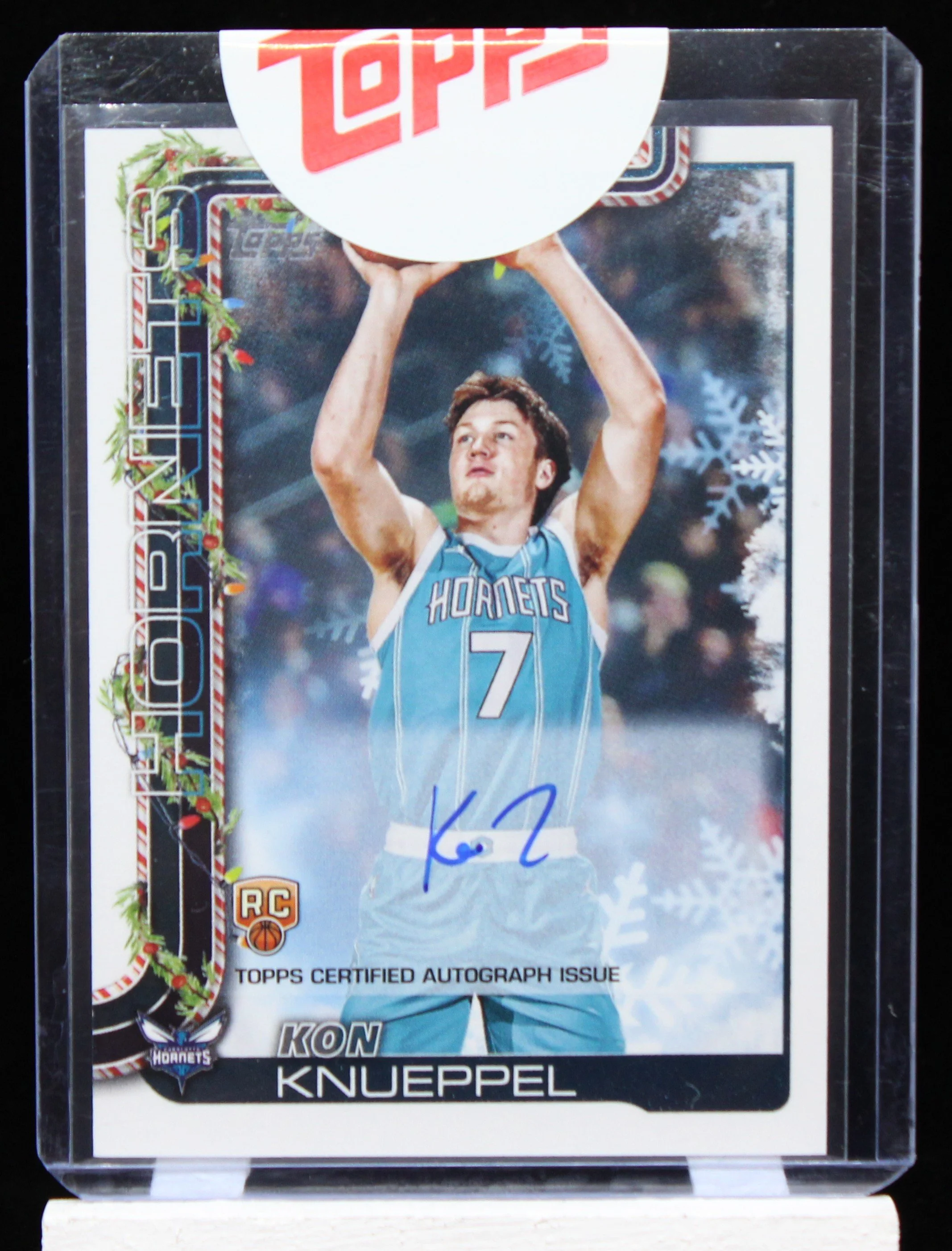 Kon Knueppel Topps Holiday Auto RC F.JPG