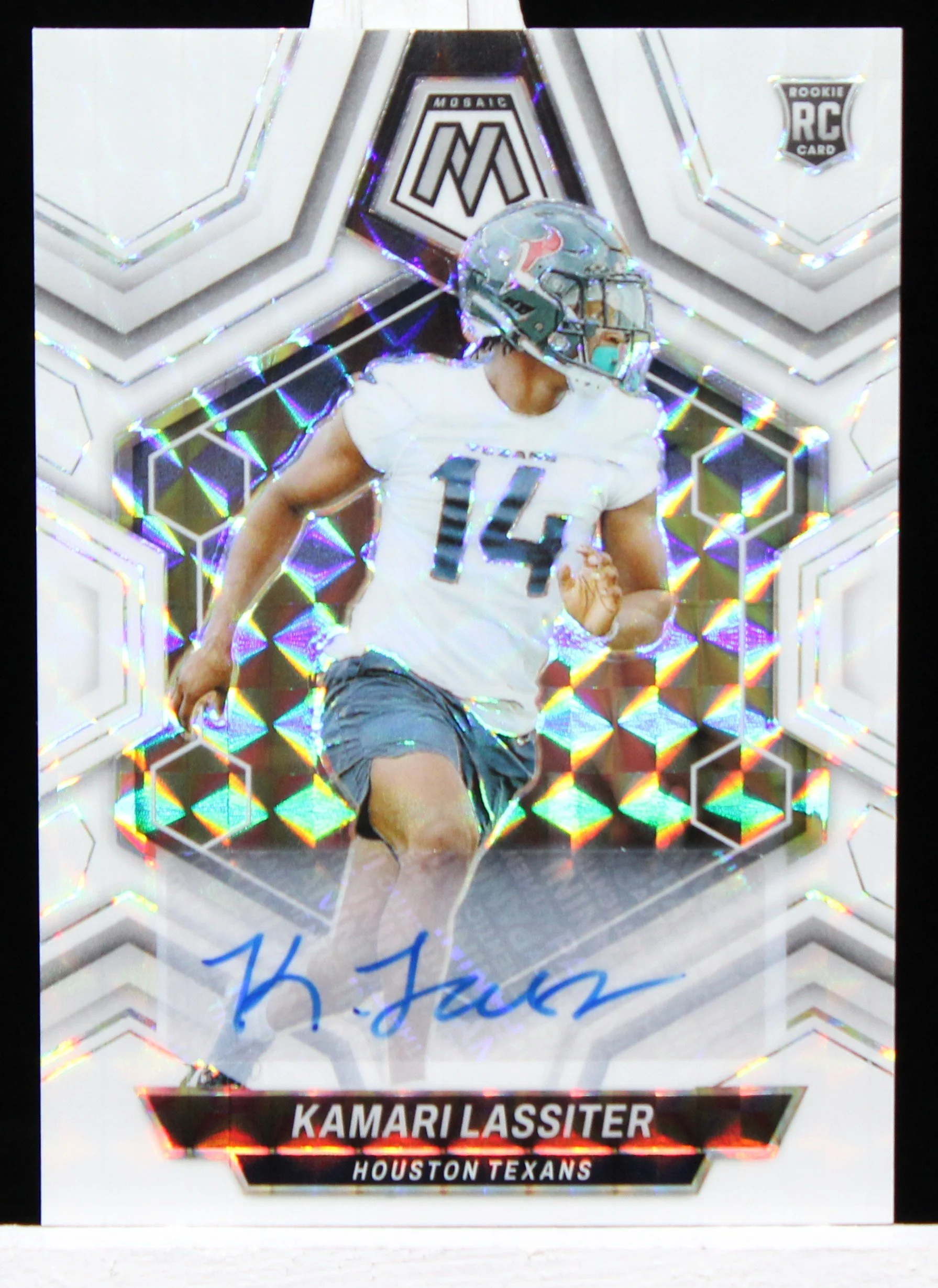Kamari Lassiter Mosaic Auto RC White F.JPG