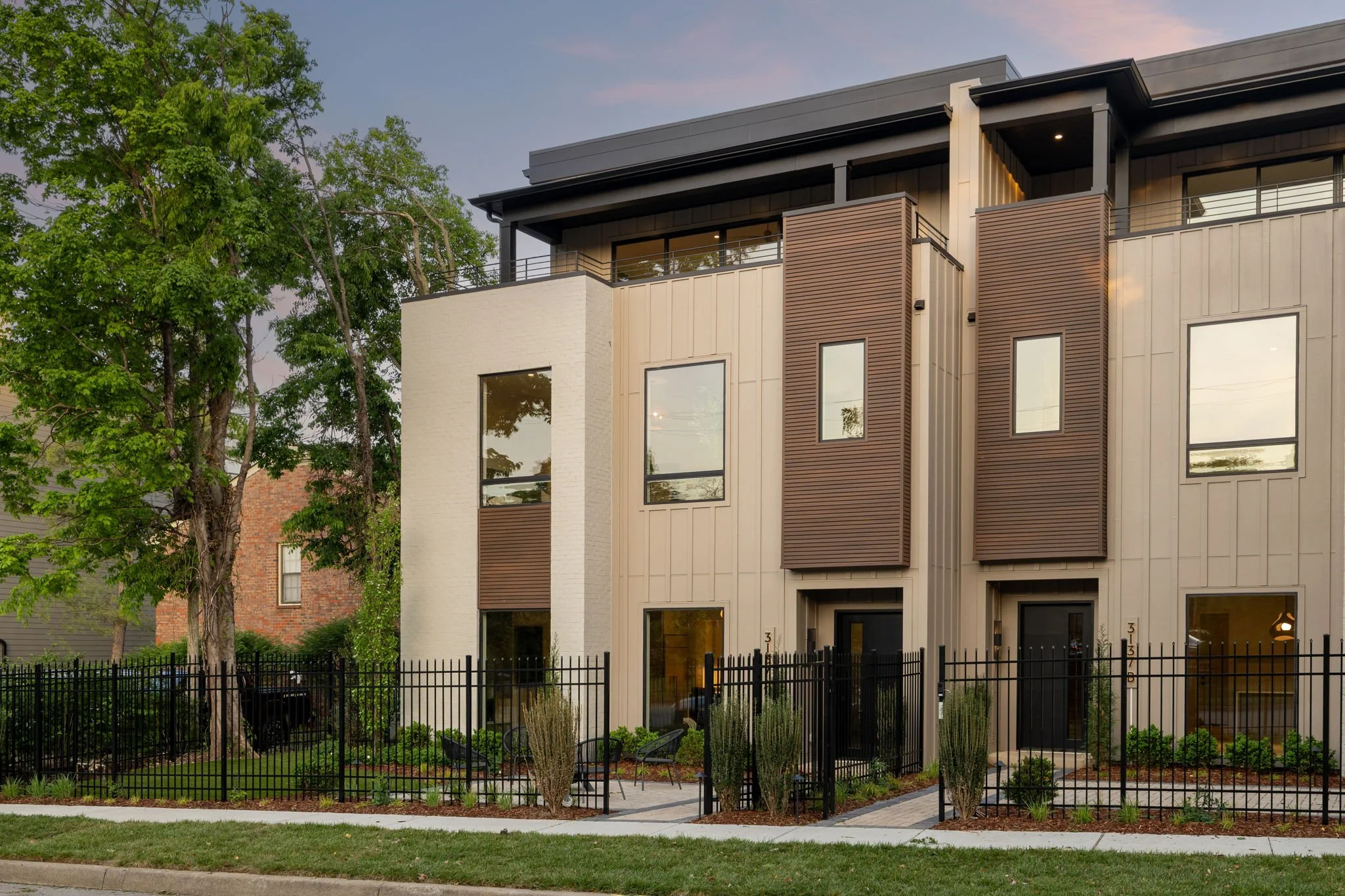 100-3137 Long Blvd Unit A - 002 (4).jpg