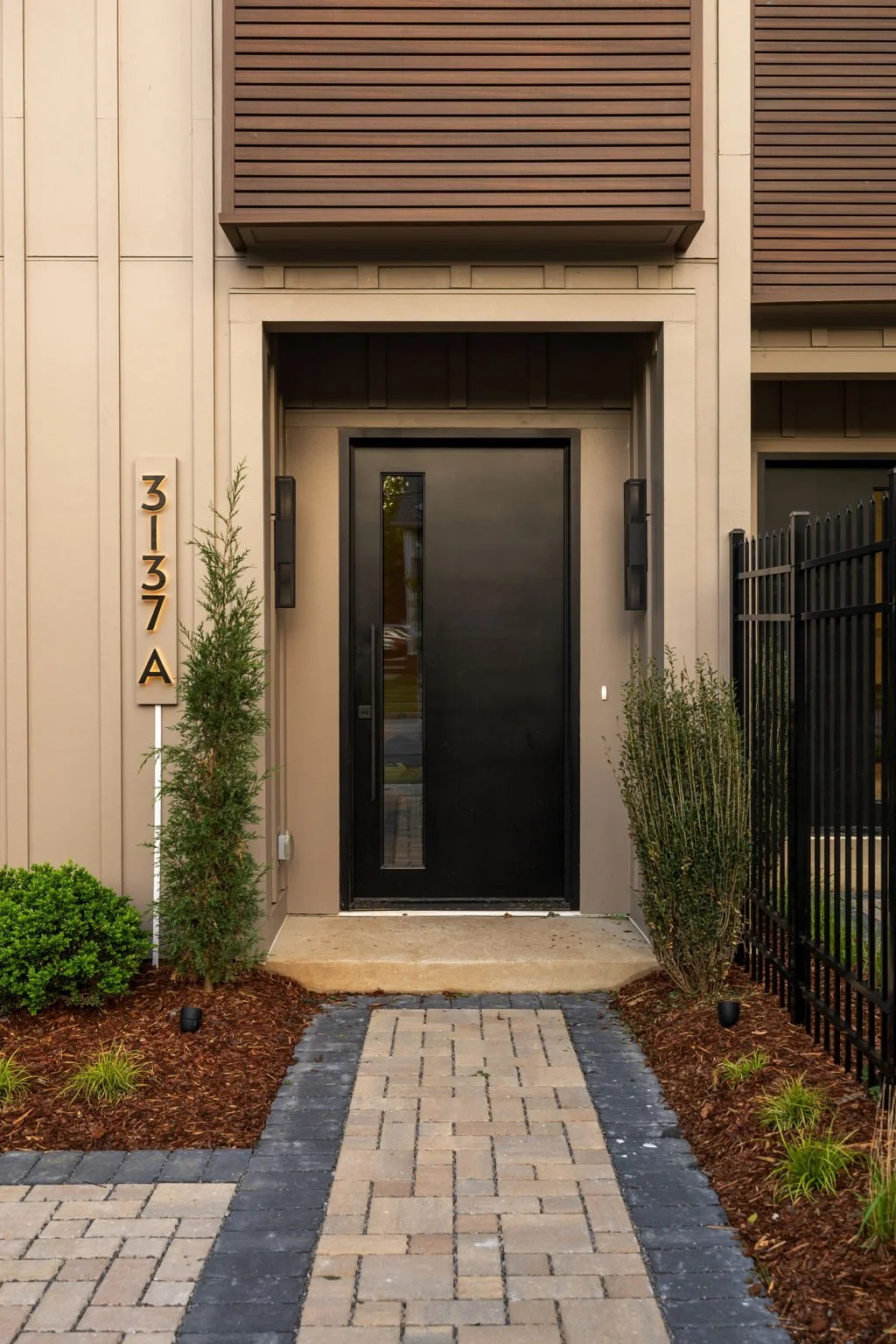 104-3137 Long Blvd Unit A - 006 (3).jpg