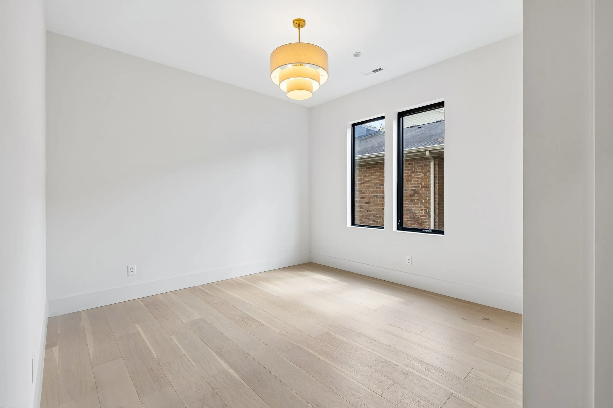 34-3137 Long Blvd Unit B - 034.JPG