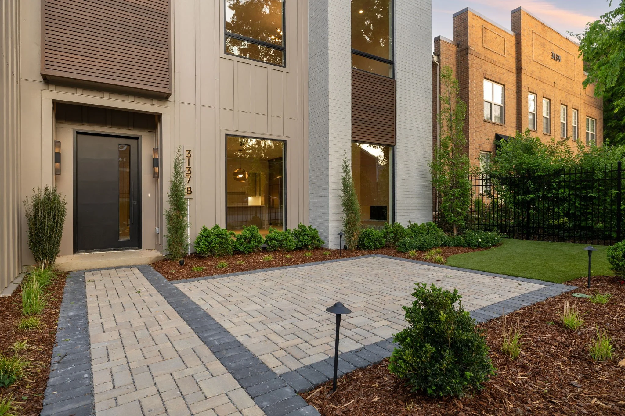 93-3137 Long Blvd Unit B - 006 (2).jpg