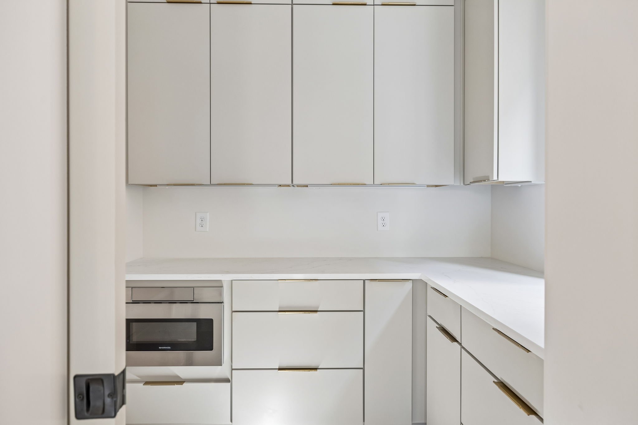 28-3137 Long Blvd Unit B - 028.JPG