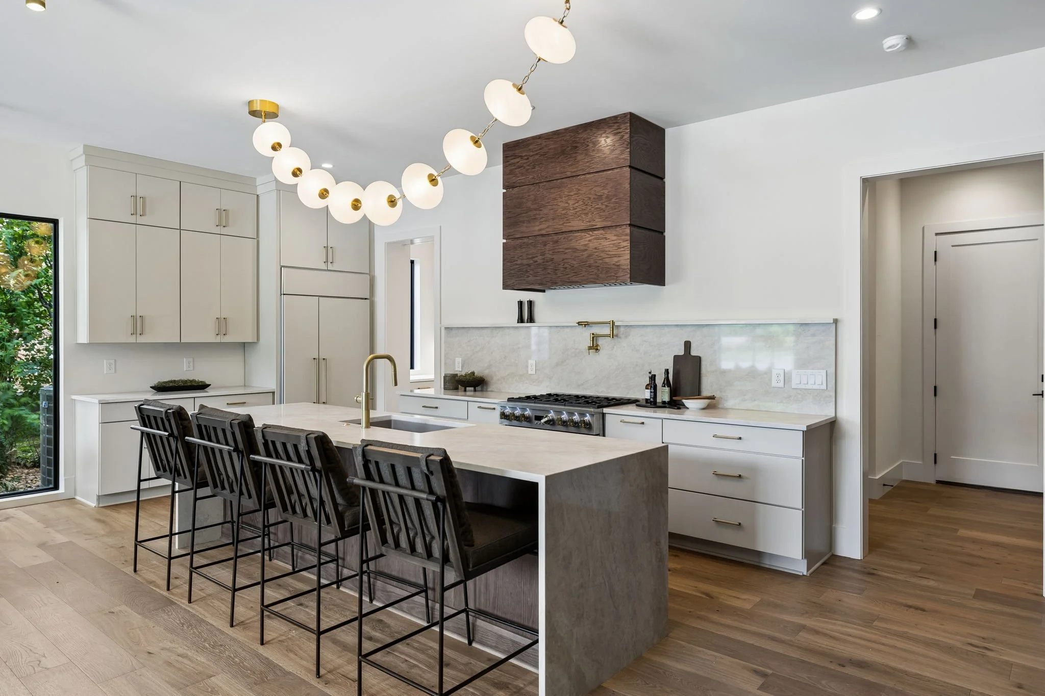 28-3137 Long Blvd Unit A - 028.jpg