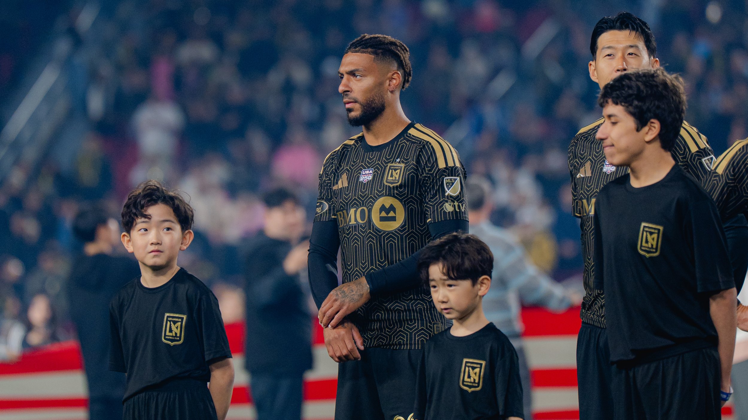 LAFC's Denis Bouanga signs extension through '28