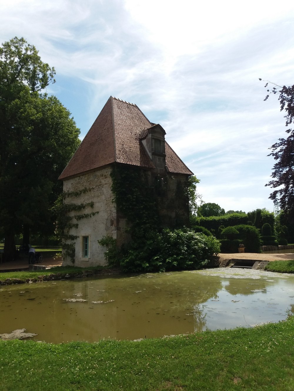 Jardins du château d’ainay le vieil 15pascale coutoux.jpg