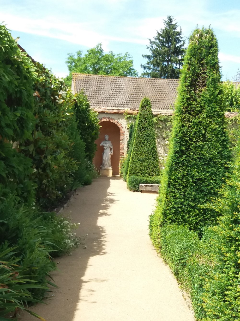 Jardins du château d’ainay le vieil7 pascale coutoux.jpg