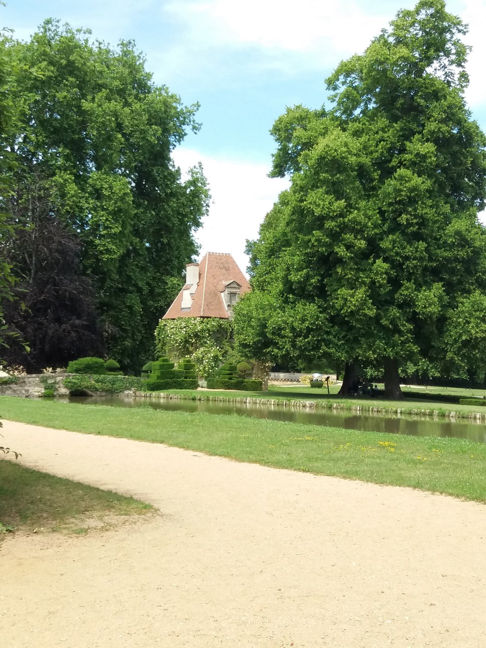 Jardins du château d’ainay le vieil12 pascale coutoux.jpg