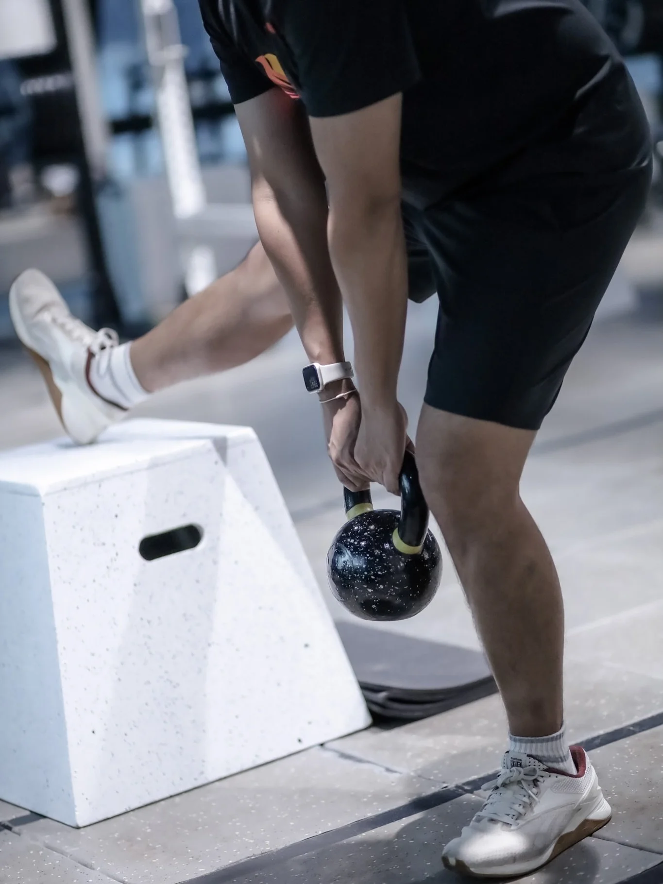 Range Of Motion is back! 🧘🏼‍♀️🔥
The mobility & stretch class you’ve been asking for returns. 
Saturdays at 17:30 x Coach Air 🤩
📲 Book from the link in bio!
#encore #and #encore