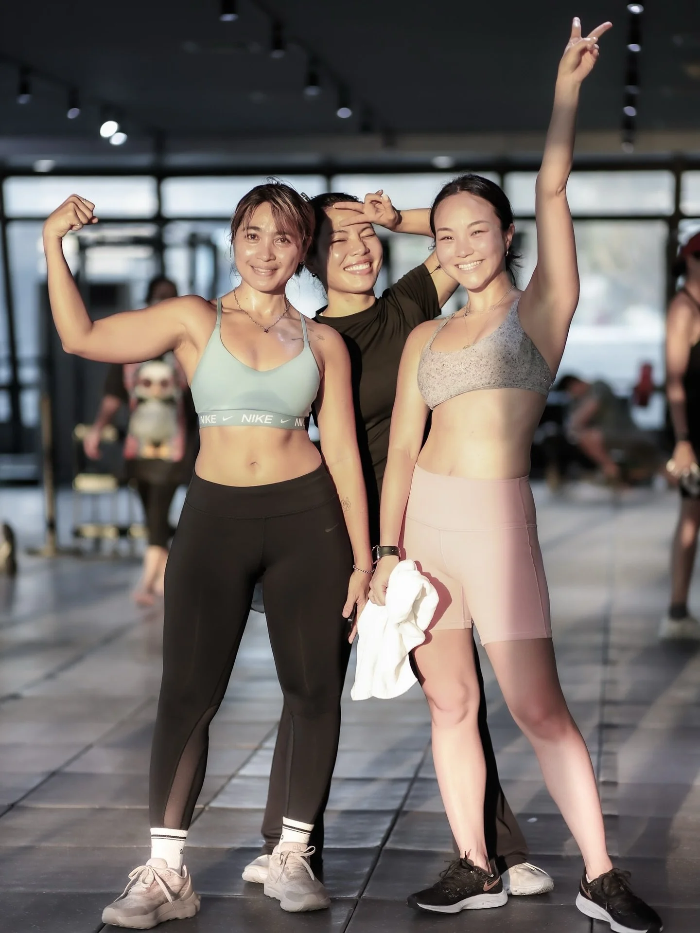 Daily dose of radiant energy ⚡️🔋
Finish 2025 strong. Start now. 
#encore #and #encore