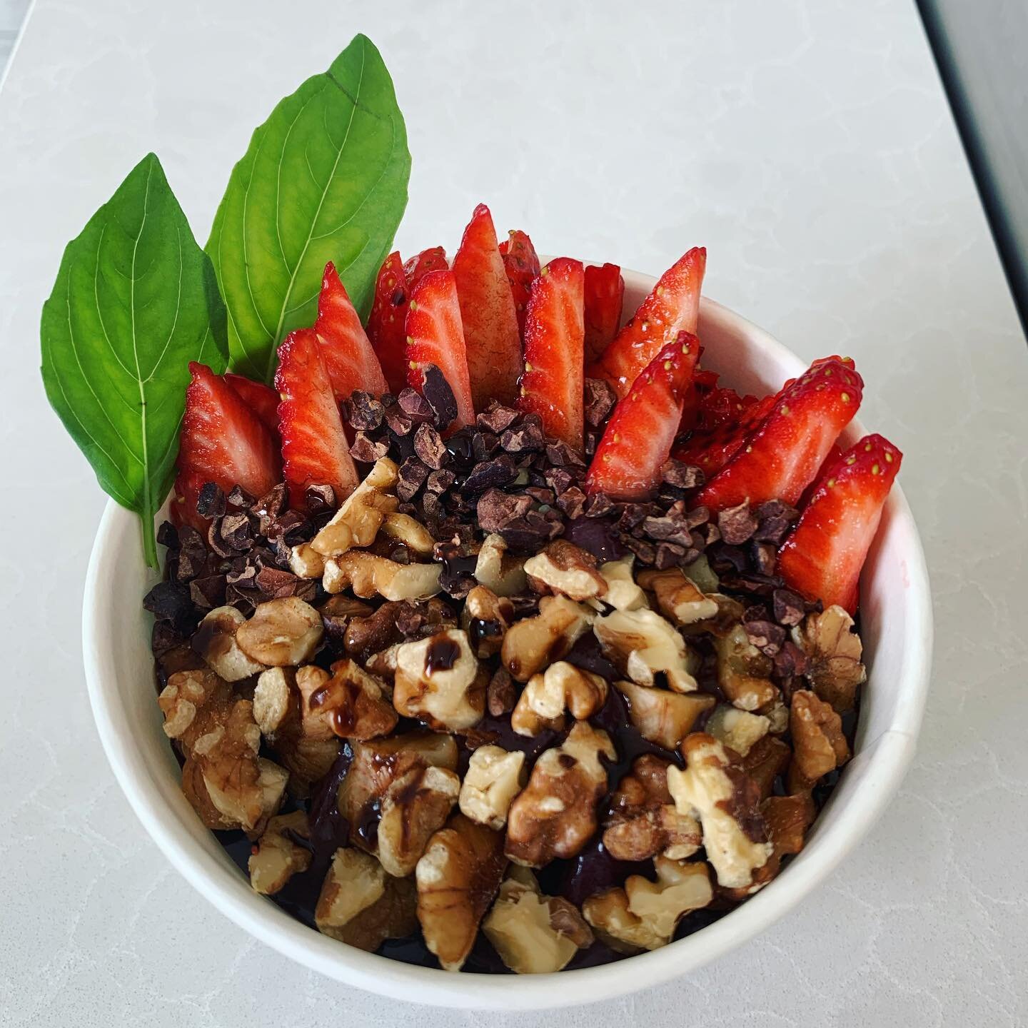 ok, this is pretty weird but just hear us out! 
✨introducing the Balsamic Basil A&ccedil;a&iacute; Bowl 

a semi-savory experiment that we feel works strangely well!  this is the classic a&ccedil;a&iacute; base with basil blended in, topped with waln