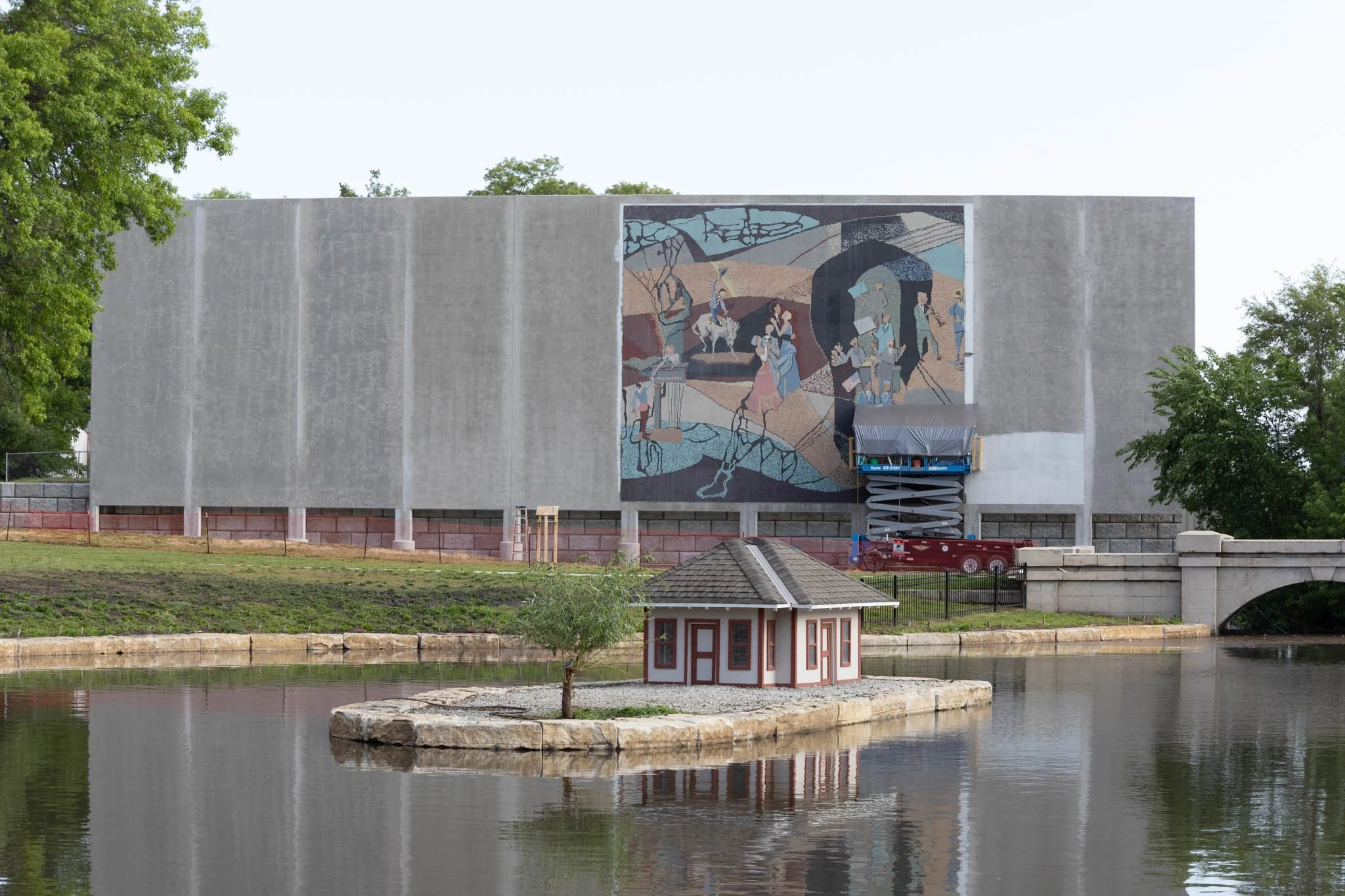 LNKConstructionPics-Wyuka Park-Pershing Mural-20260517-0013.jpg