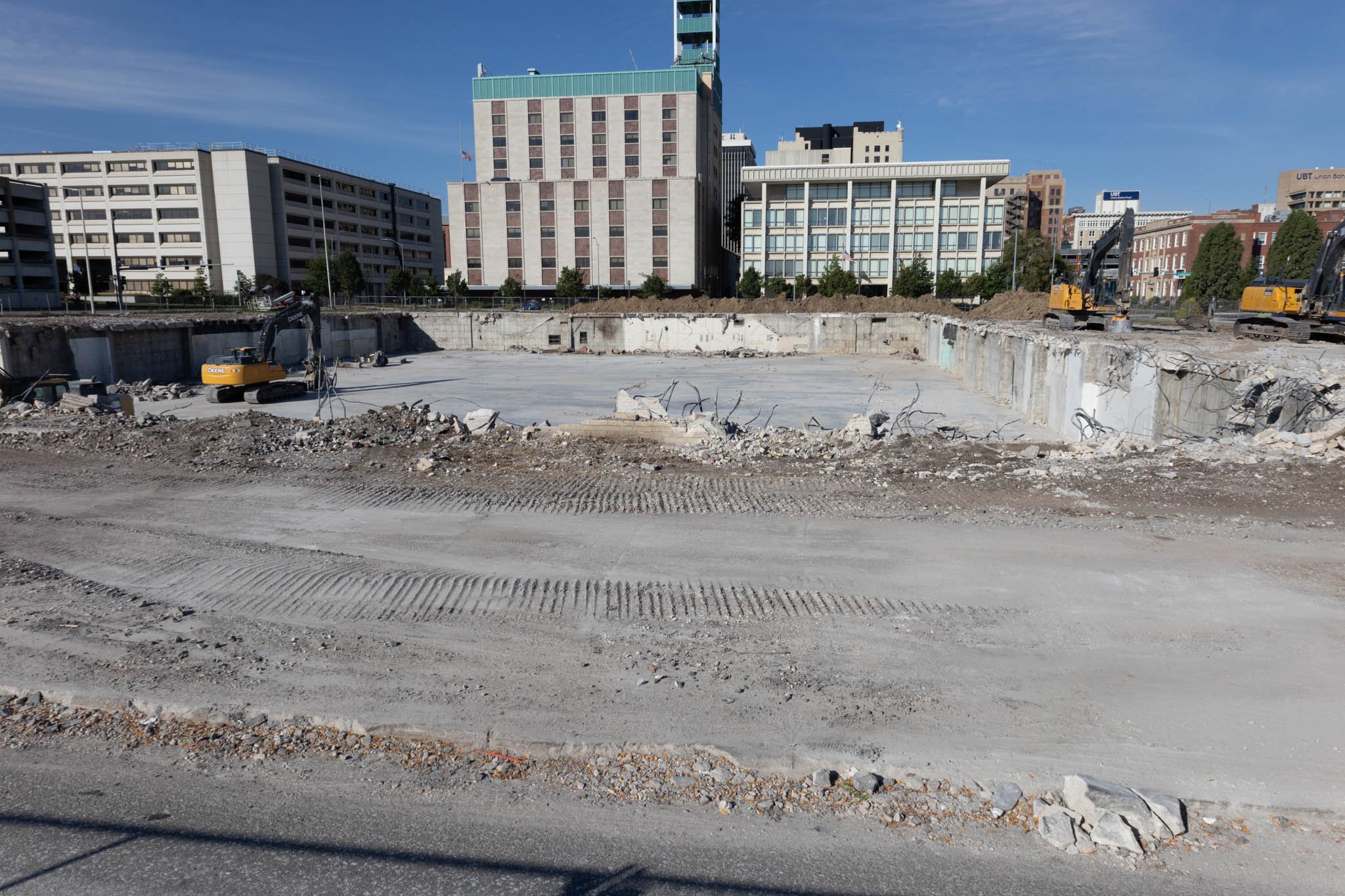 LNKConstructionPics-Pershing-20231001-0109.jpg