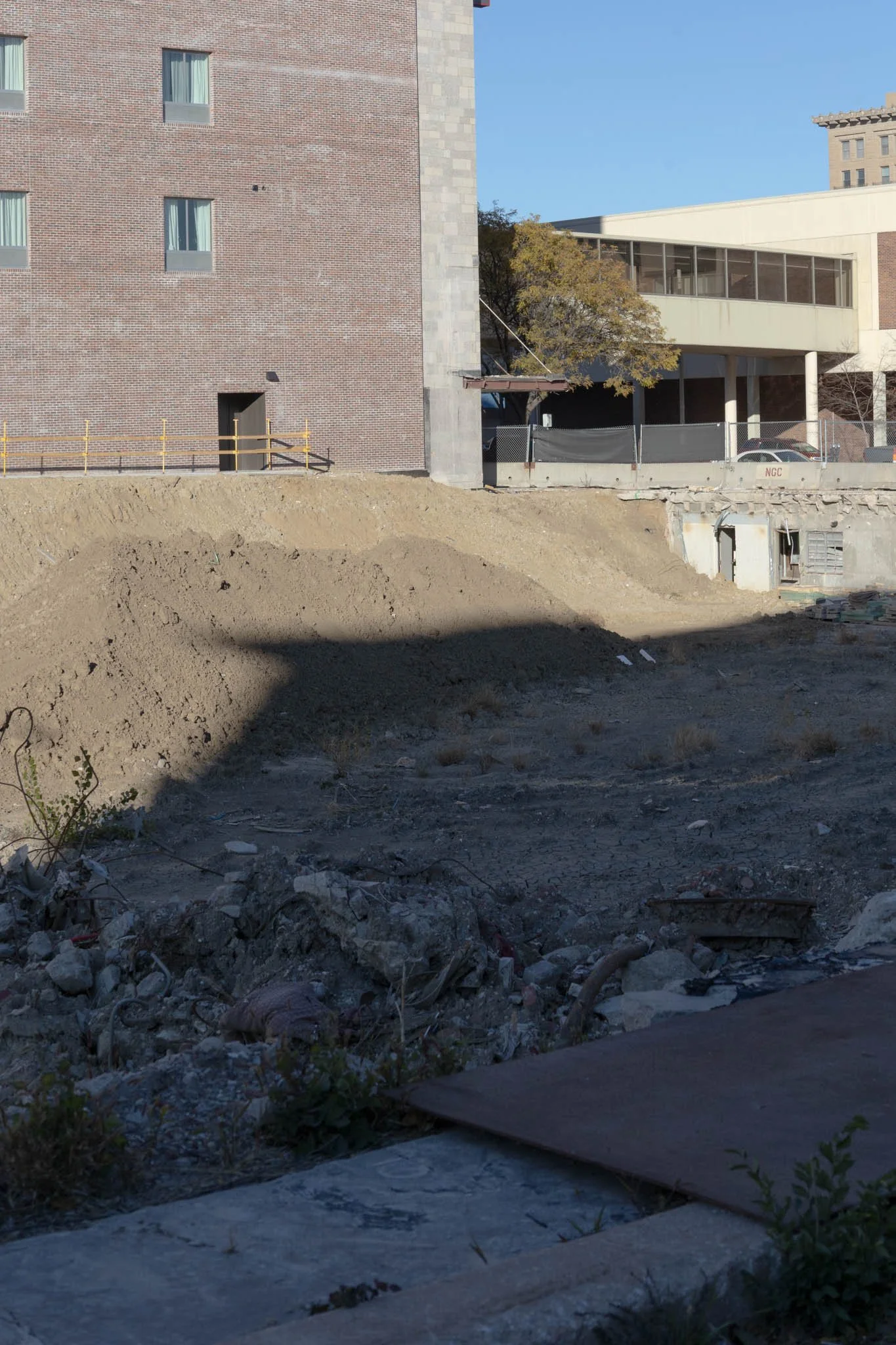 LNKConstructionPics-Golds South Tower-20251109-0019.jpg