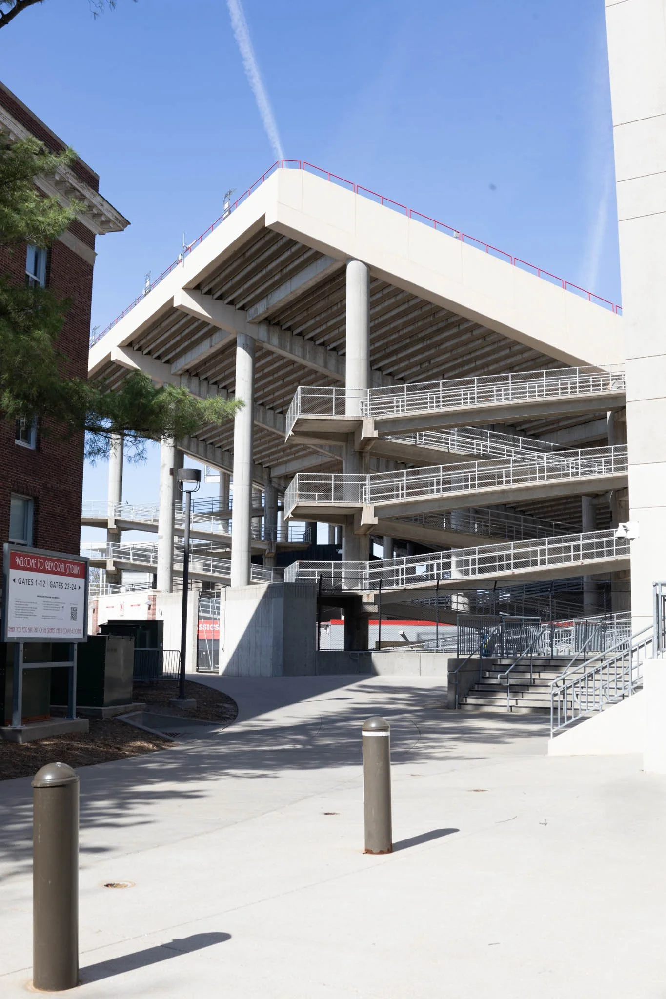 LNKConstructionPics-UNL South Stadium-Big Red Rebuild-20260419-0024.jpg
